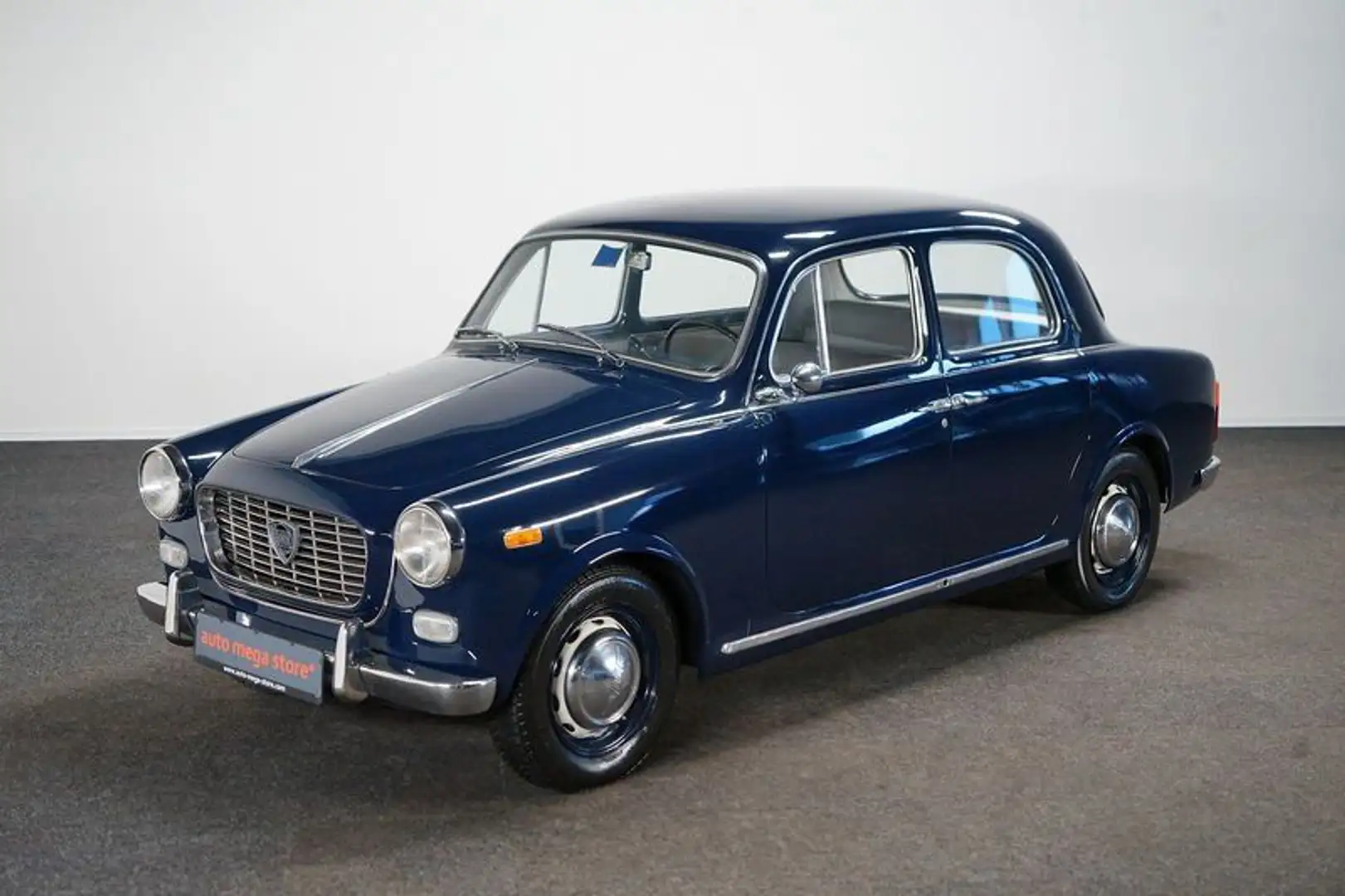 Lancia Appia/Liebhaberfahrzeug/Radio Blau - 1