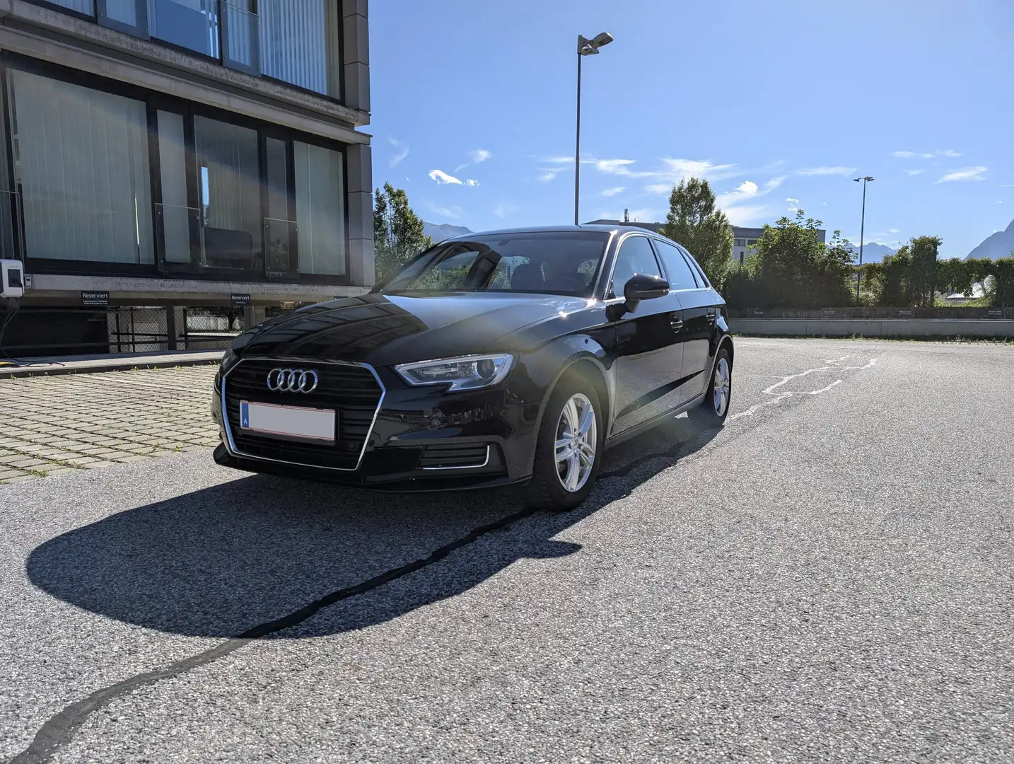 Audi A3 A3 SB 1,0 TFSI sport sport Schwarz - 1