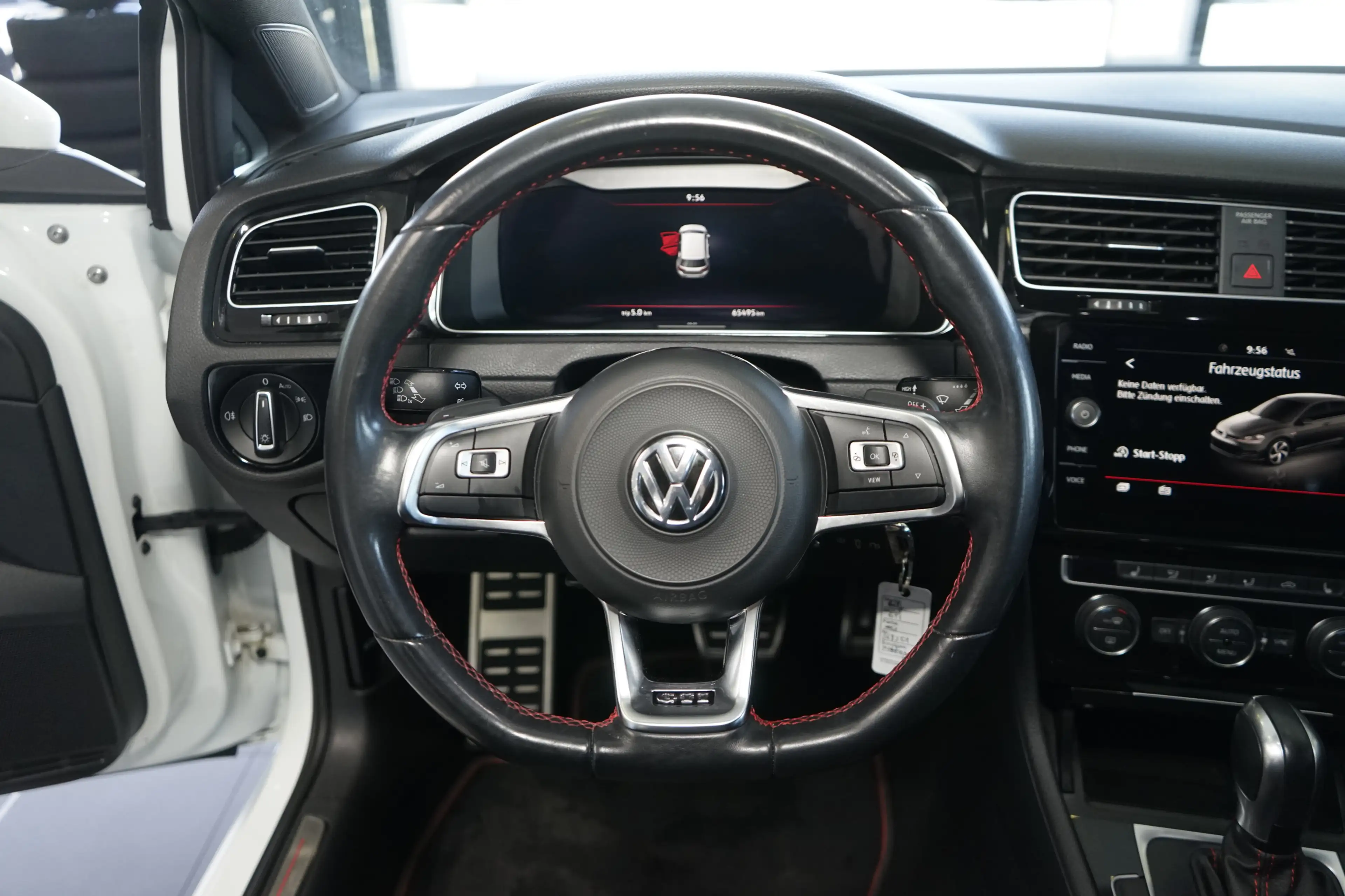Volkswagen Golf GTI 2.0 TSI OPF DSG Performance GTI+PDC+KLIMA+Wintersa — photo 12
