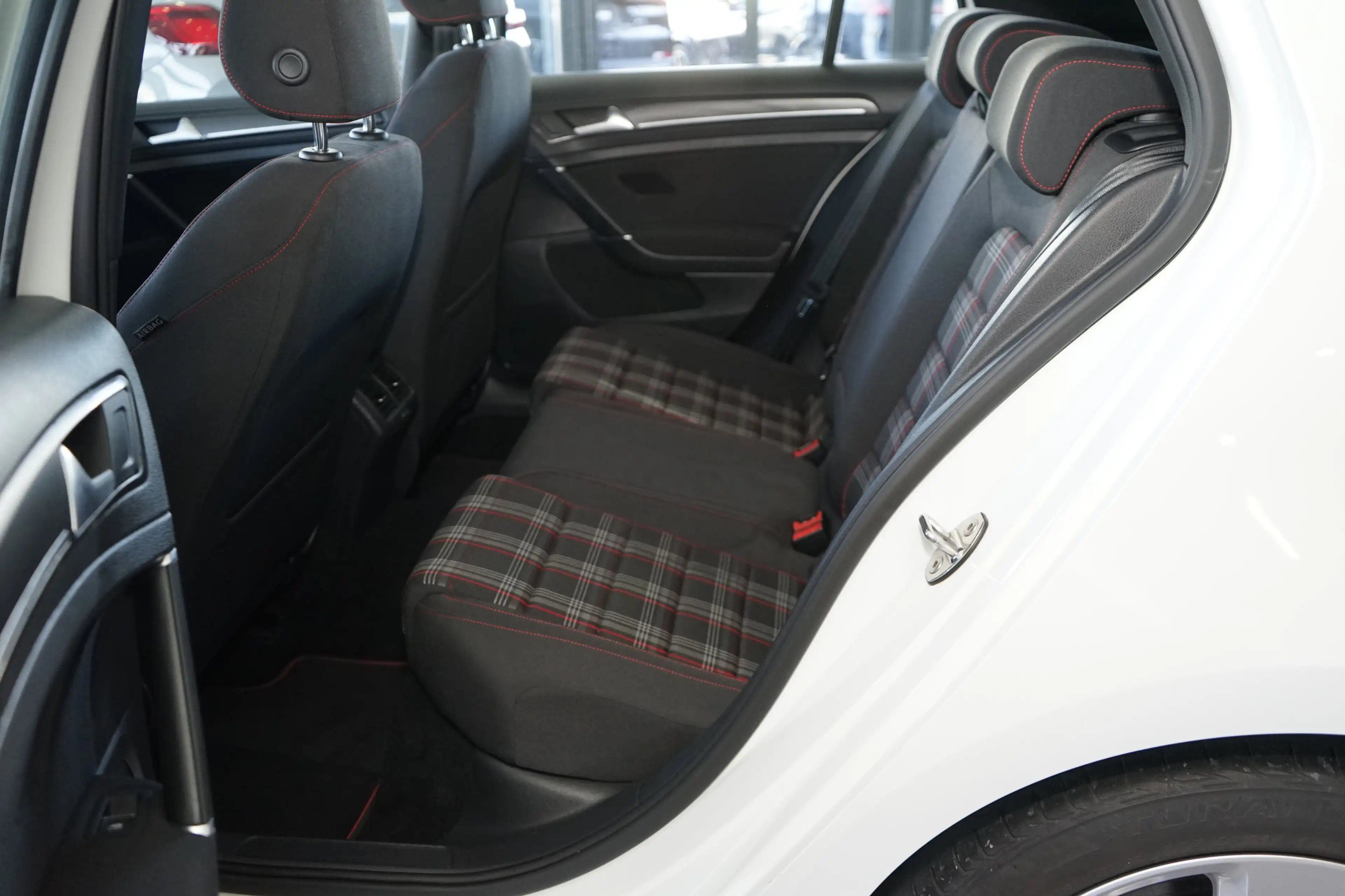 Volkswagen Golf GTI 2.0 TSI OPF DSG Performance GTI+PDC+KLIMA+Wintersa — photo 8