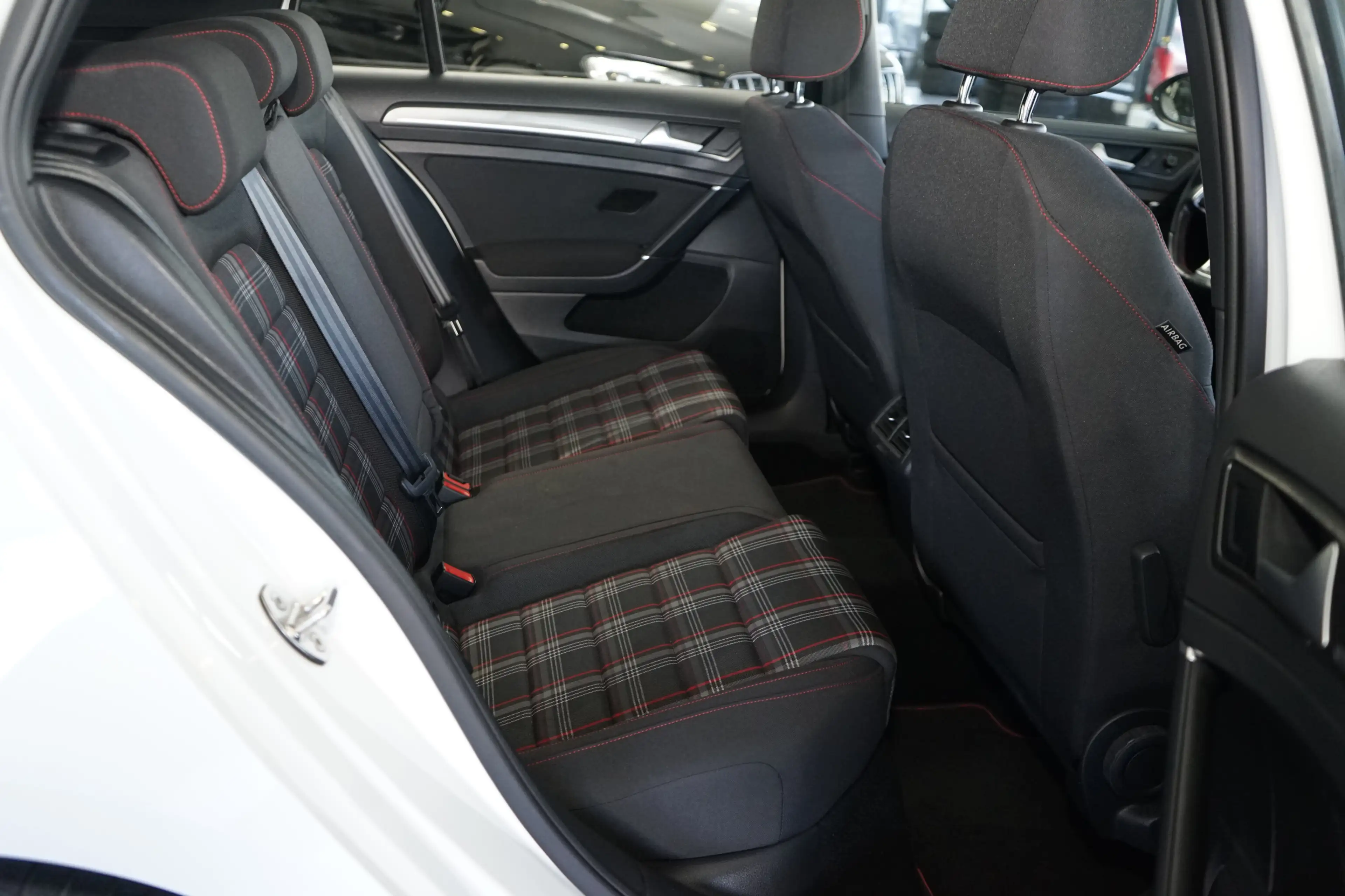 Volkswagen Golf GTI 2.0 TSI OPF DSG Performance GTI+PDC+KLIMA+Wintersa — photo 11