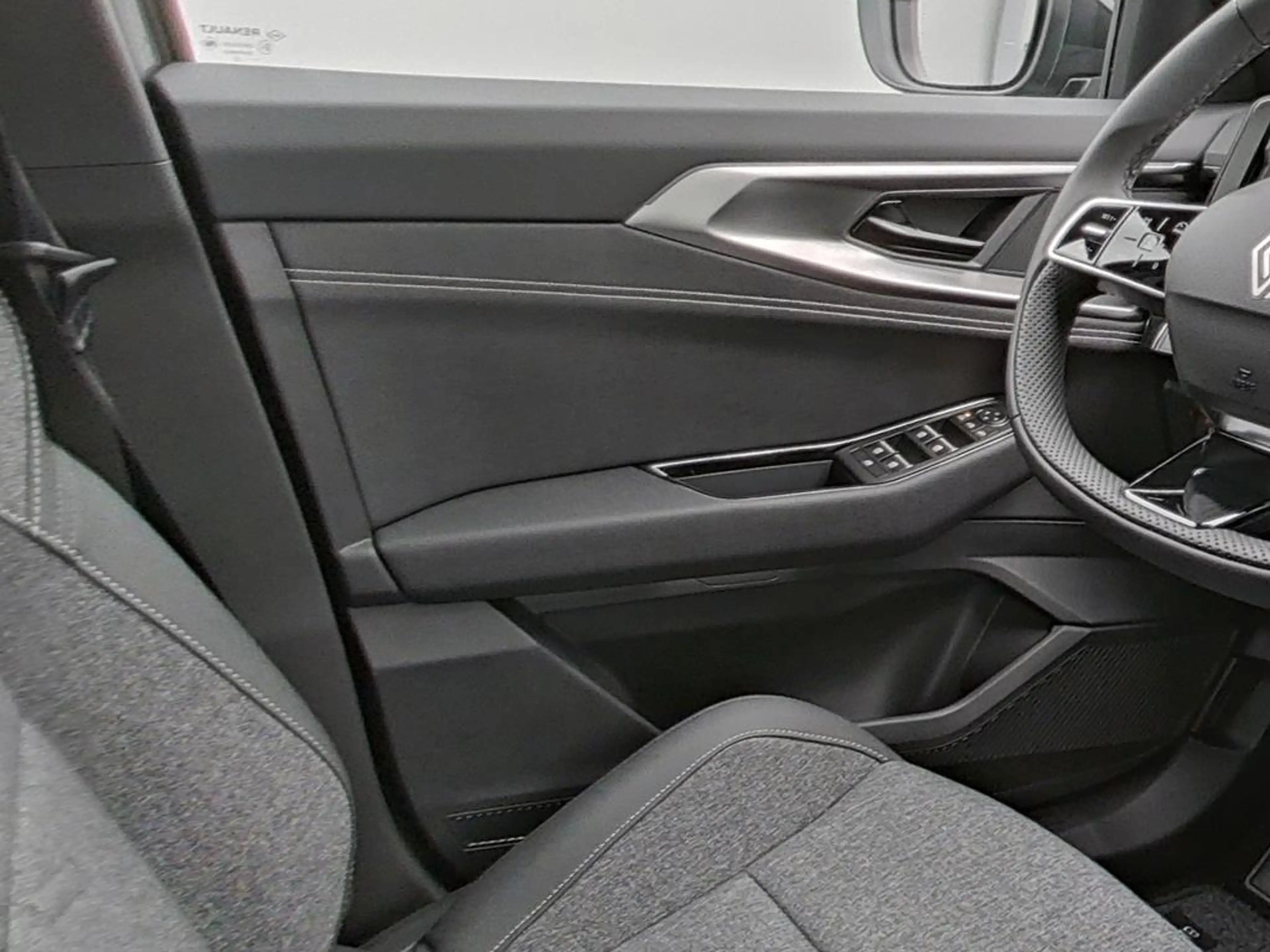 Renault Austral Techno Mild Hybrid 150 — photo 14