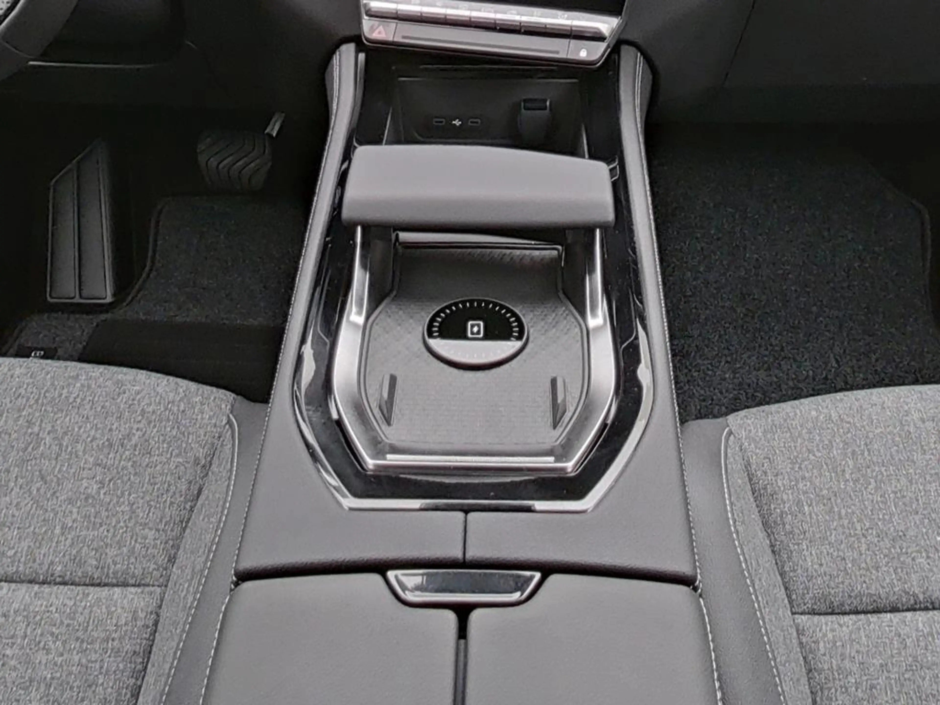Renault Austral Techno Mild Hybrid 150 — photo 13