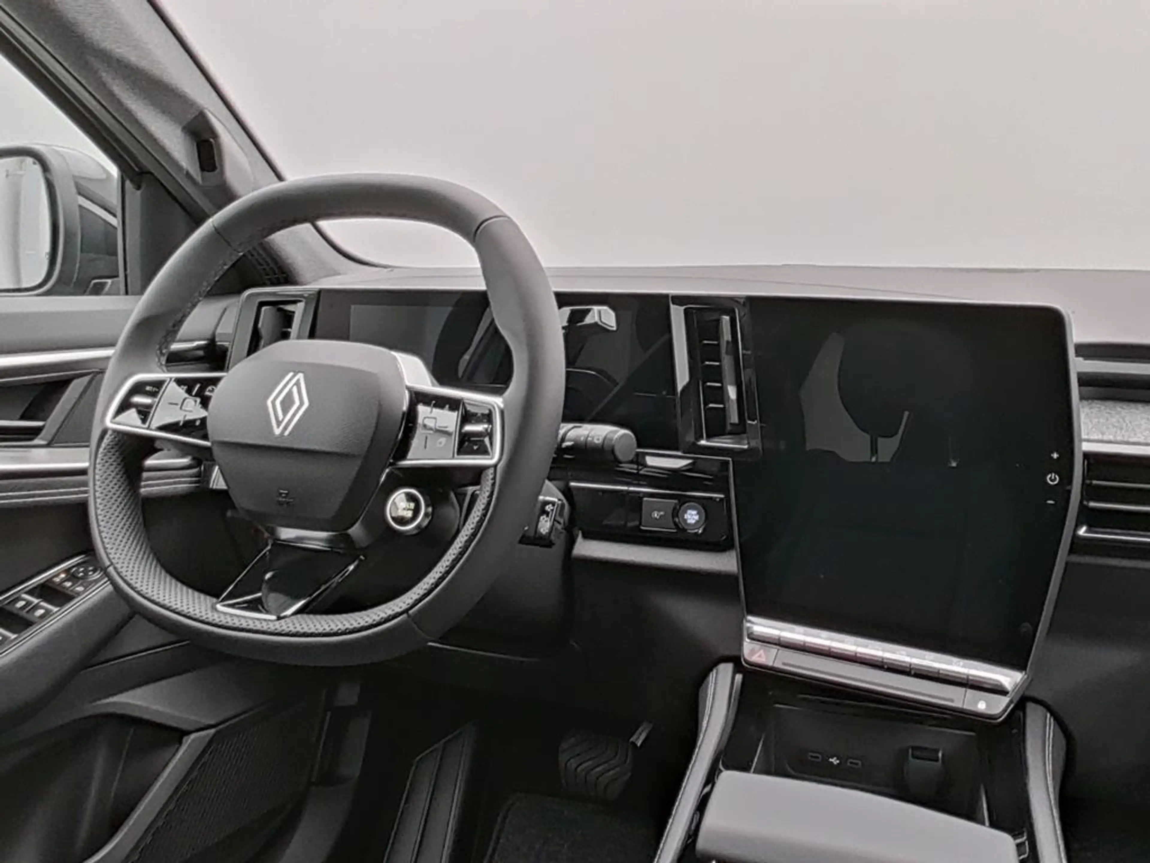 Renault Austral Techno Mild Hybrid 150 — photo 12
