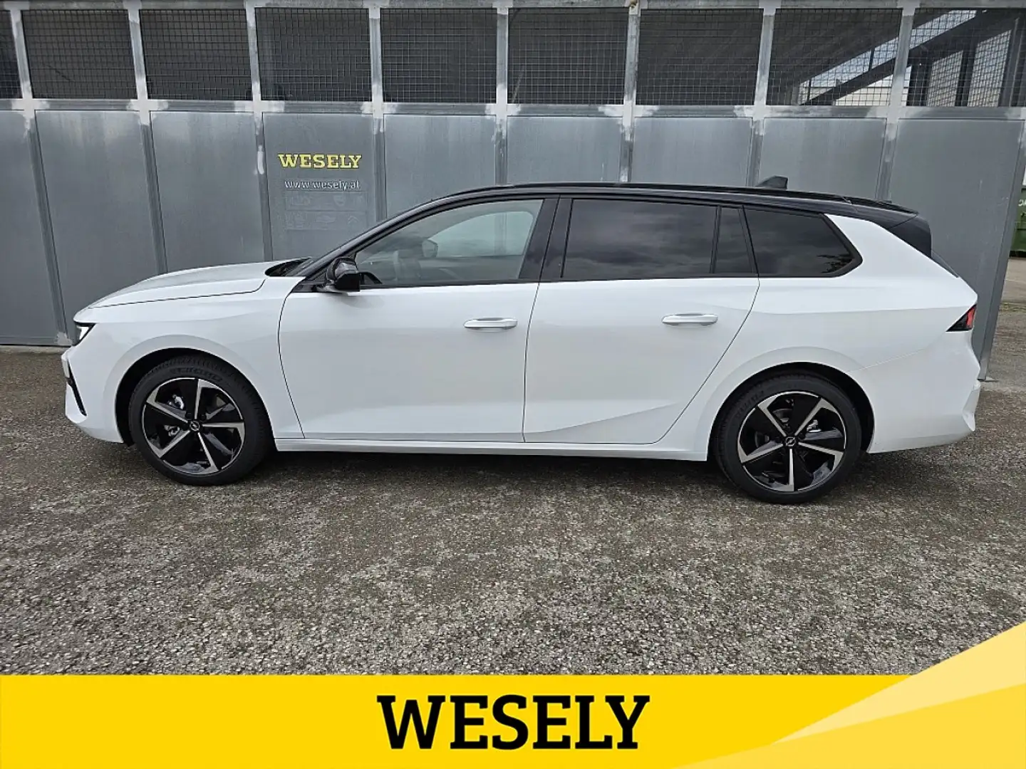 Opel Astra ST 1,2 Turbo GS Weiß - 2