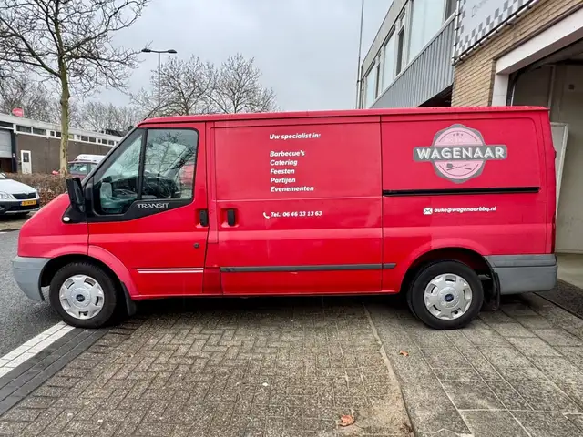 Ford Transit view 12