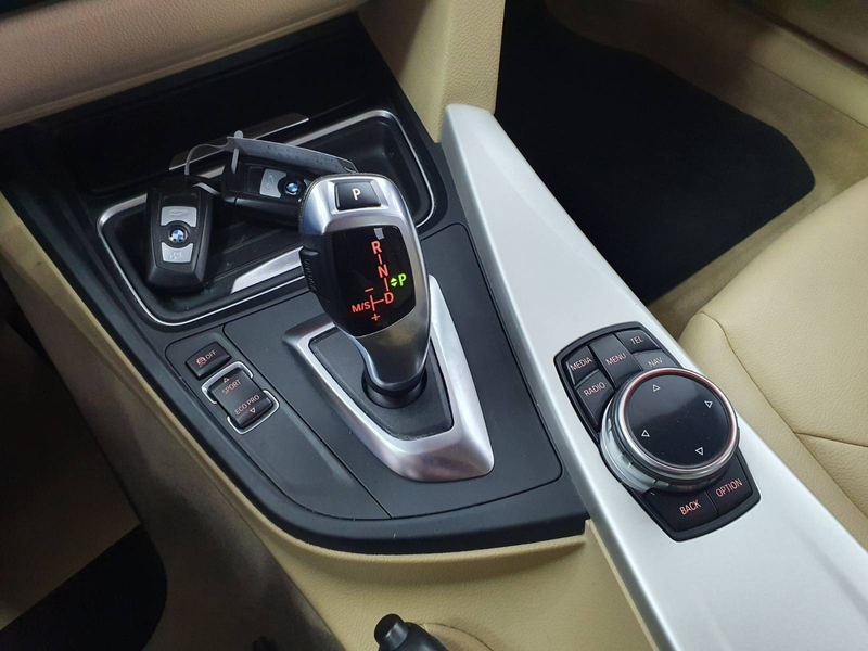 BMW 318 🟢DIESEL 143CV - FULL CARNET - BOITE AUTO - CAPTEURS — photo 8