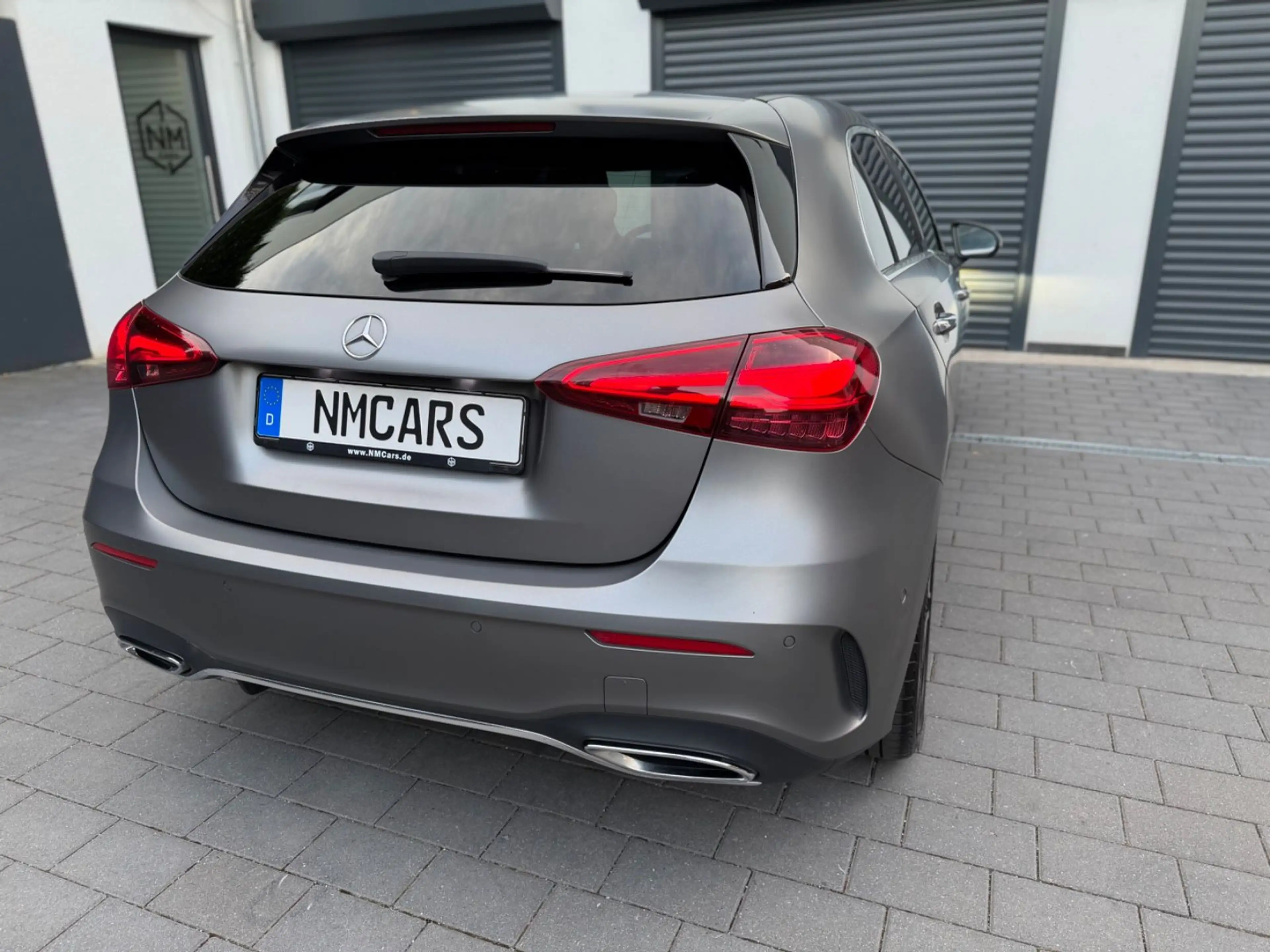 Mercedes-Benz A 220 /AMG-LINE/PANORAMA/LED/KAMERA/AHK/DESIGNO — photo 6