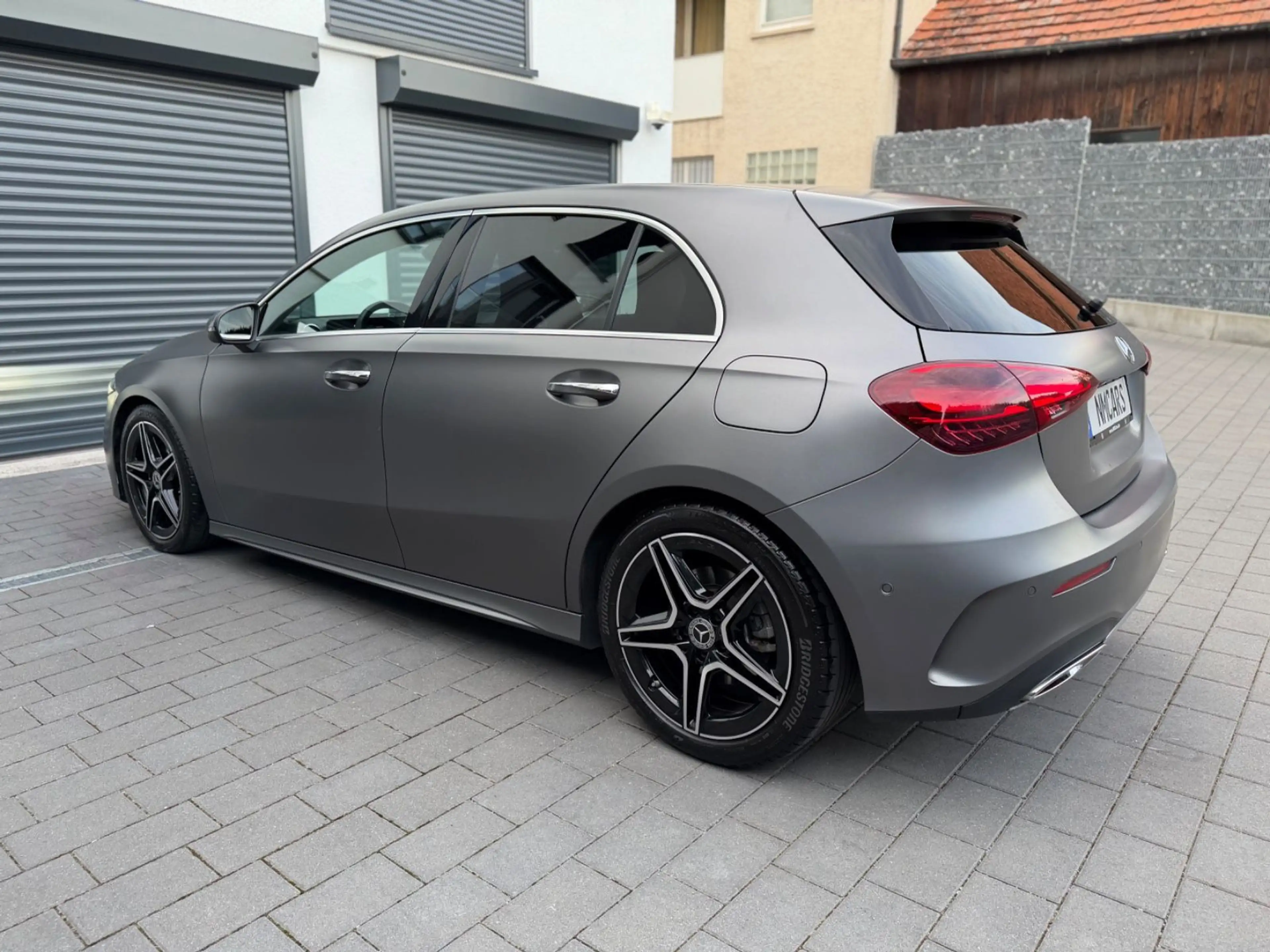 Mercedes-Benz A 220 /AMG-LINE/PANORAMA/LED/KAMERA/AHK/DESIGNO — photo 9