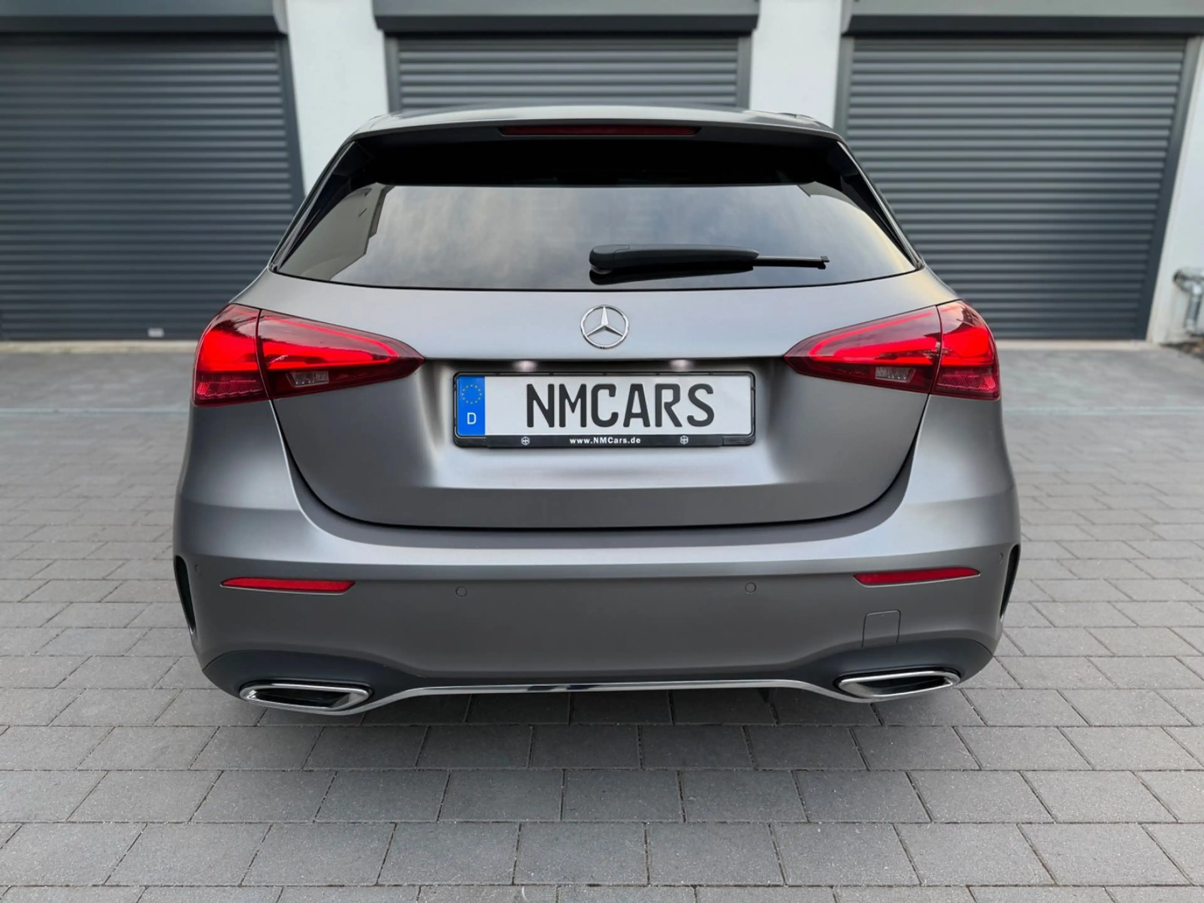 Mercedes-Benz A 220 /AMG-LINE/PANORAMA/LED/KAMERA/AHK/DESIGNO — photo 7