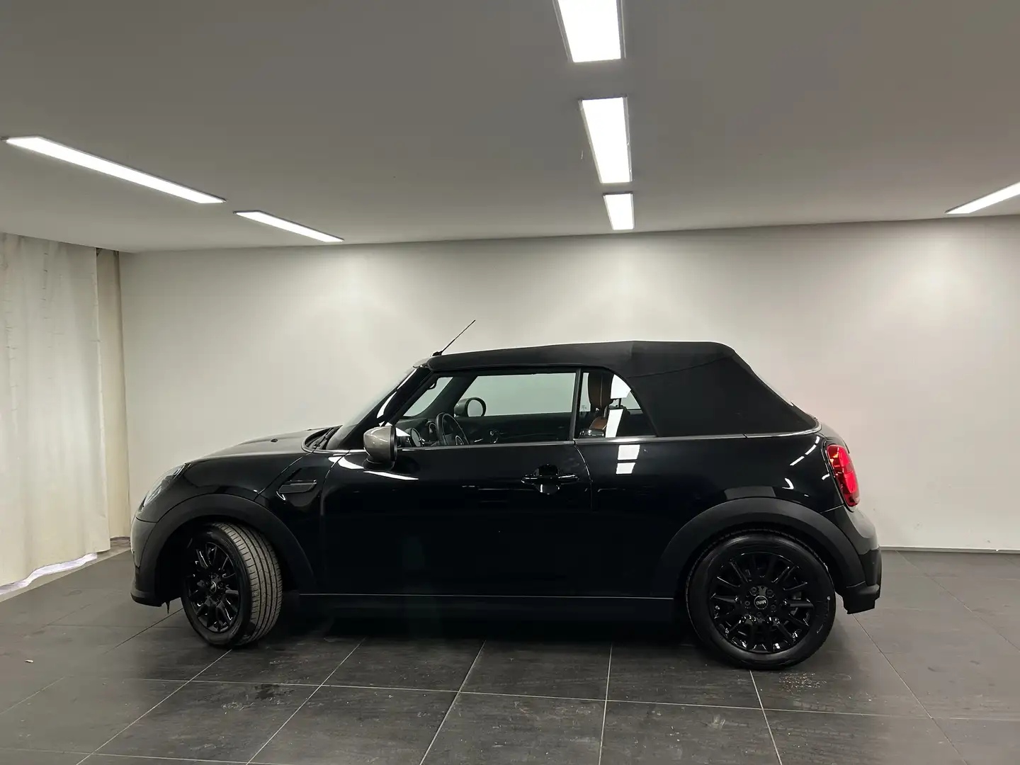 MINI Cooper Cabrio Cooper Cabrio Classic Trim DAB LED Komfortzg. Shz Schwarz - 2