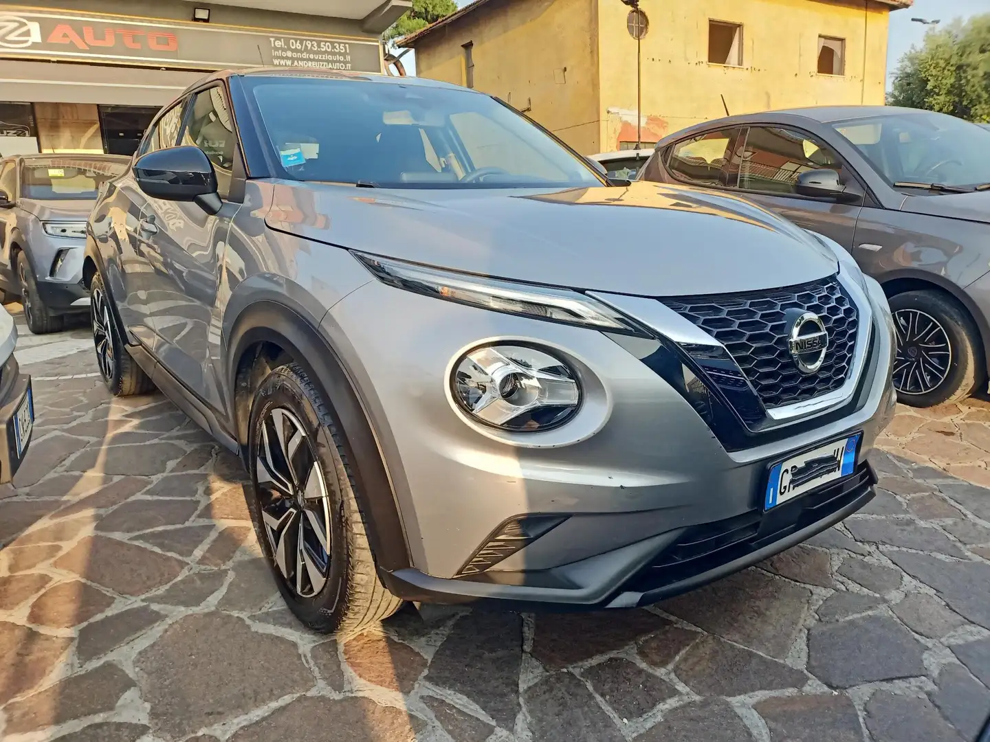 Nissan Juke 1.0 dig-t Connecta 114cv (PREZZO REALE) Grigio - 2