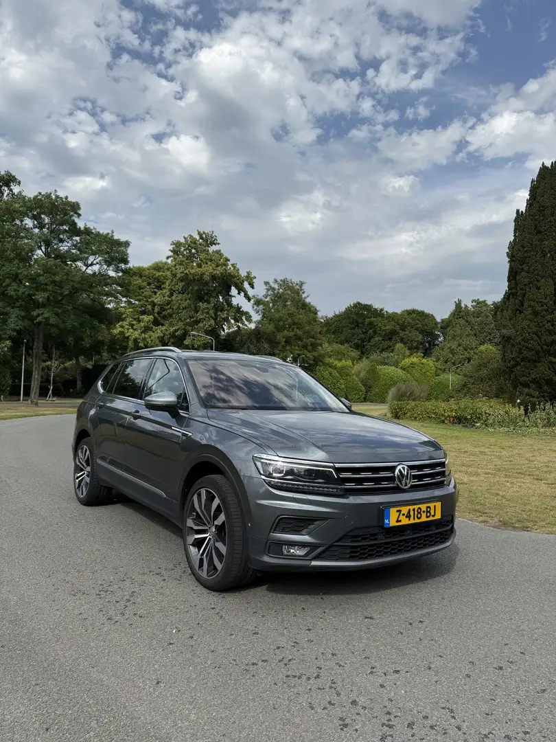 Volkswagen Tiguan Volkswagen Tiguan Allspace 1.5 TSI 2019 7persoons Grijs - 1