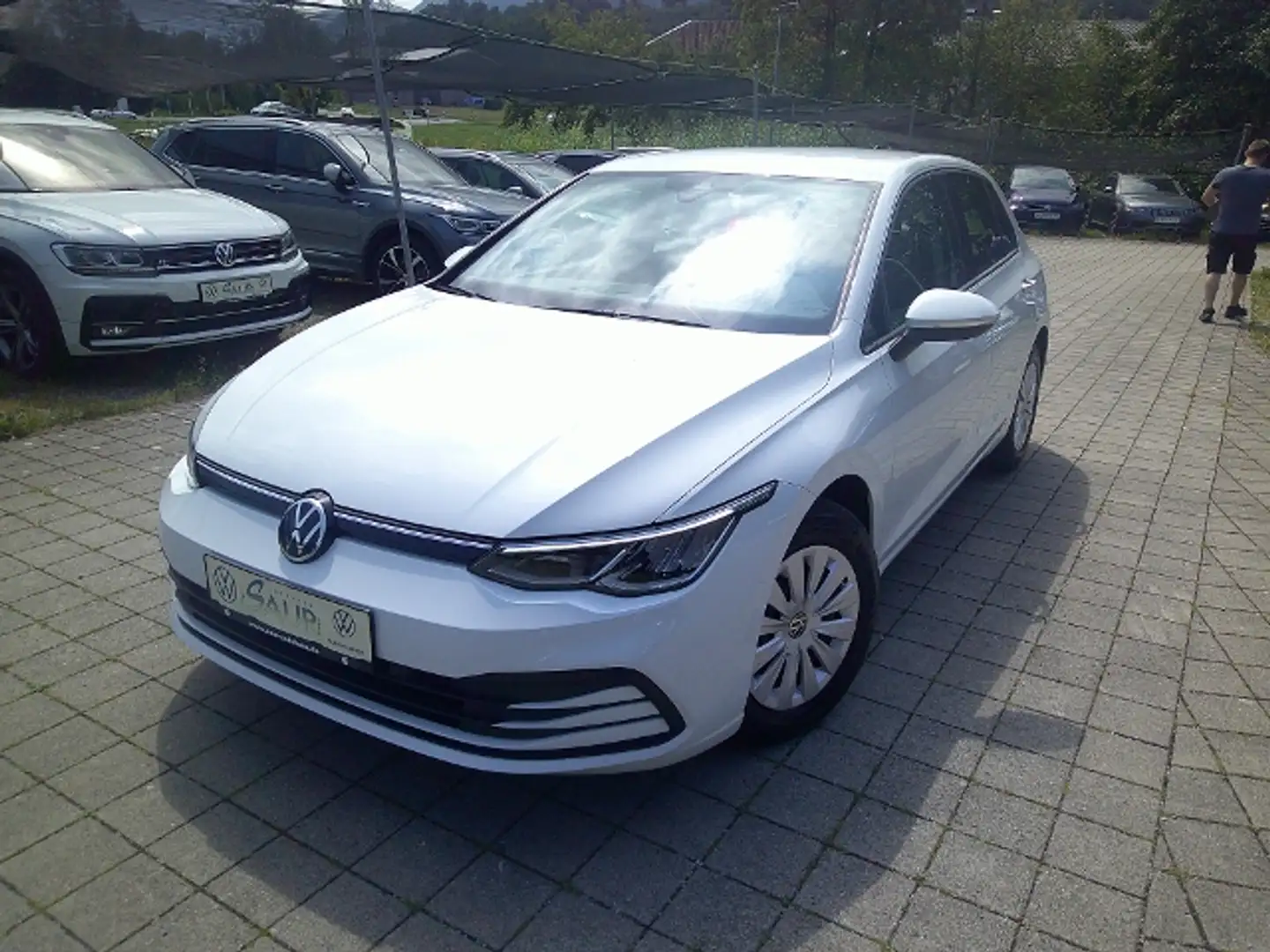 Volkswagen Golf VIII 1.0 TSI*PDC*LED*Climatronic*APP*DAB+ LED Weiß - 2