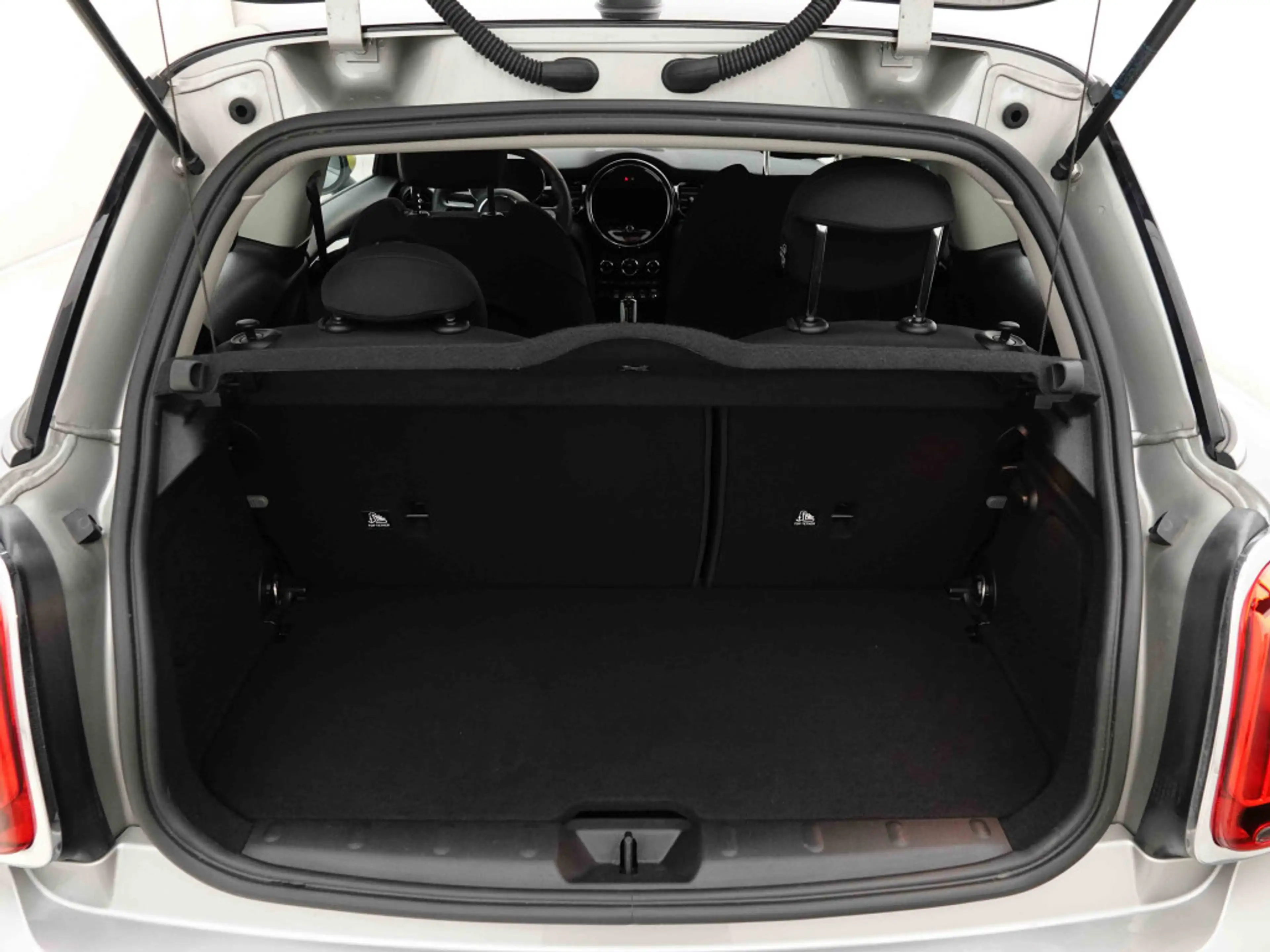 MINI Cooper SE 28.9 kWh 184 Essential | GPS | Heated Seats | Heatpump | LED — photo 6