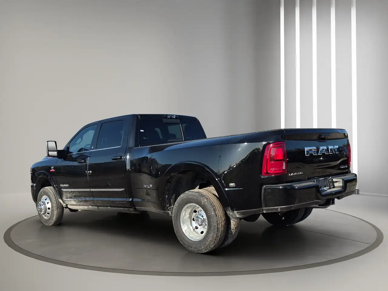 RAM 3500 снимка RAM 3500