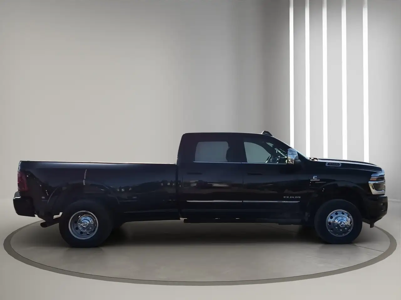 RAM 3500 снимка RAM 3500