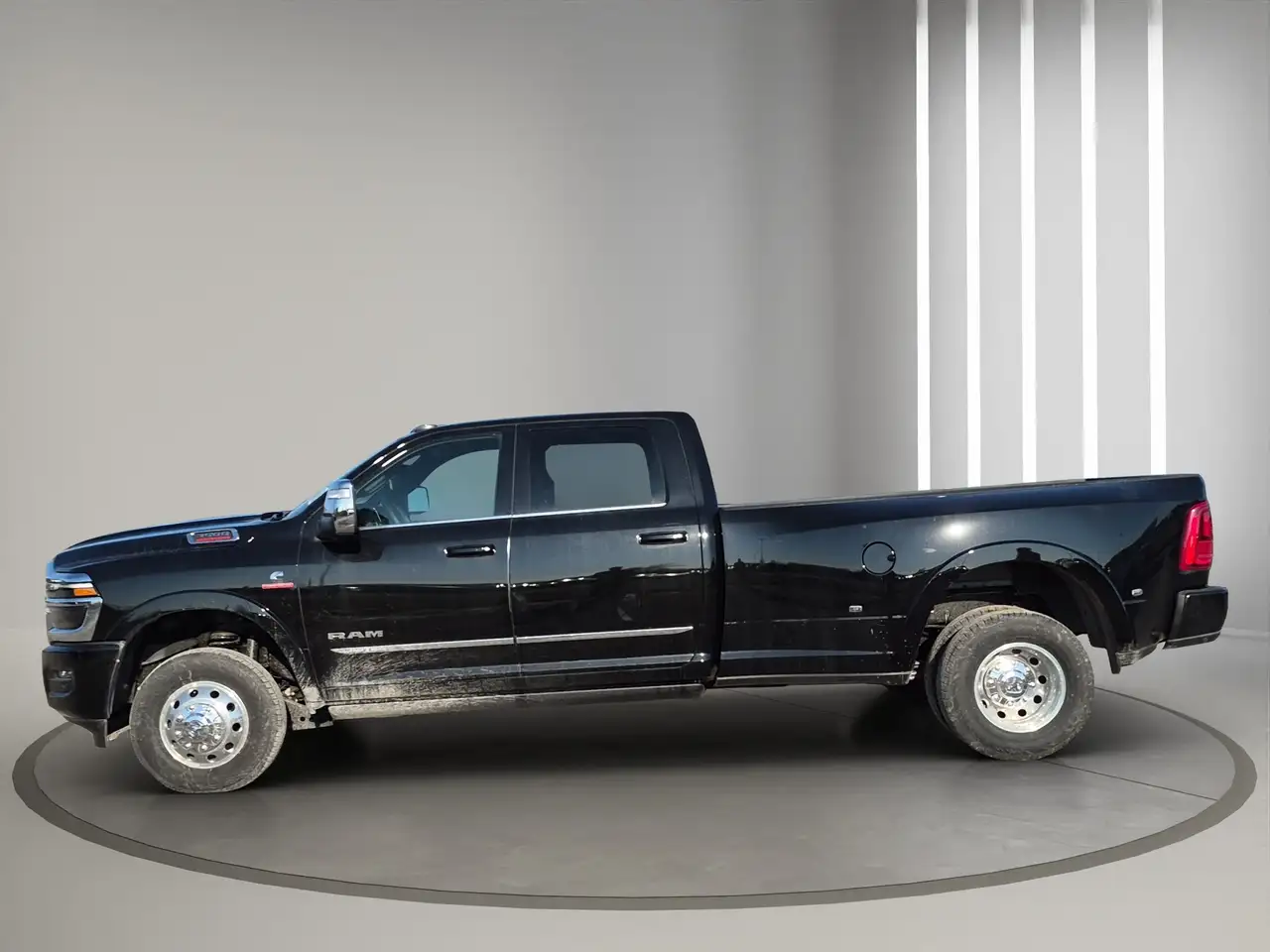 RAM 3500 снимка RAM 3500