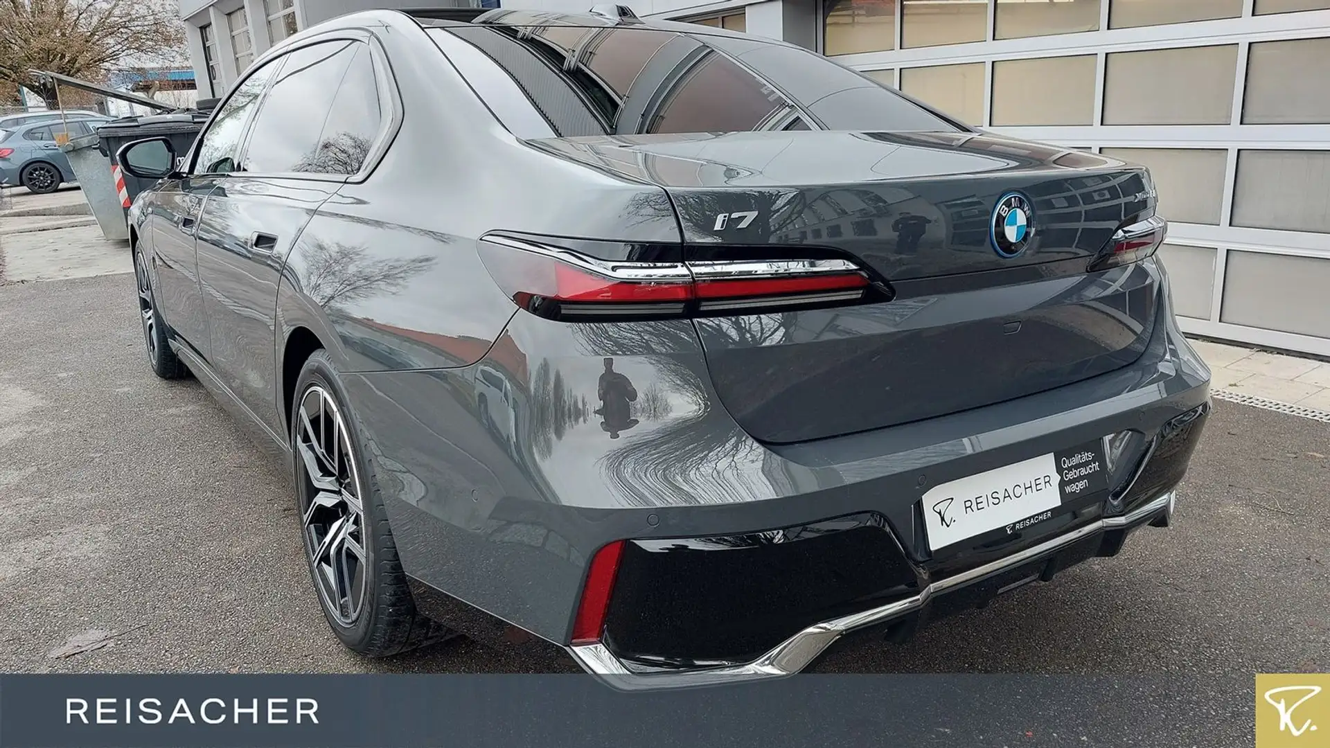 BMW i7 A xDrive60 M-Sport,Sitzbelü,Massage,Fo-Entert Grau - 2