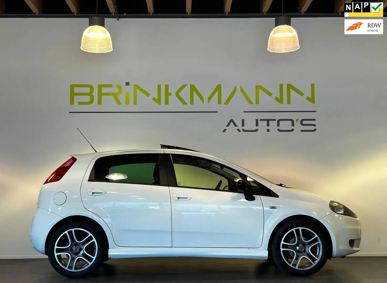 Fiat Grande Punto 1.4 Nero Bianco- Pano - Airco - APK 06-2026 Wit - 1