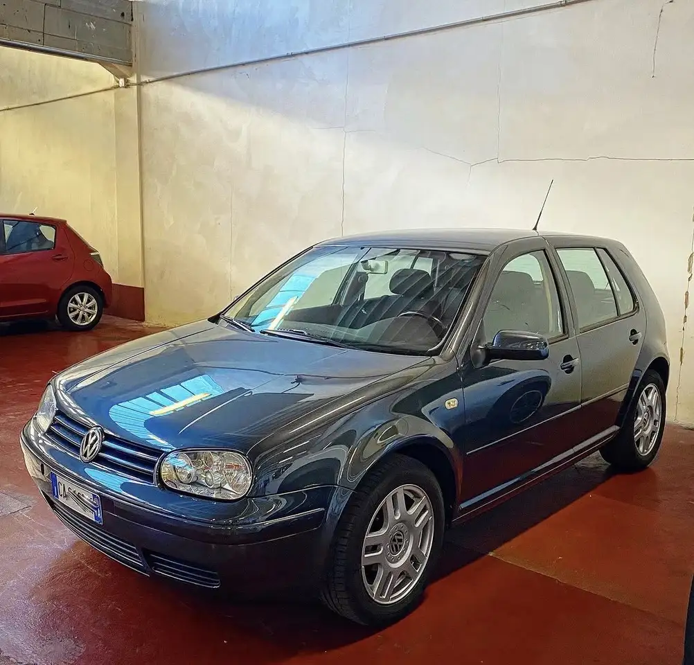 Volkswagen Golf 5p 1.6 Highline 105cv, foto 1