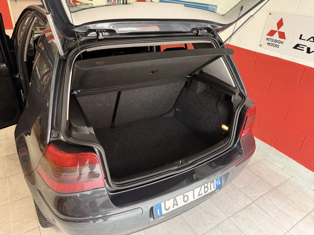 Volkswagen Golf 5p 1.6 Highline 105cv, foto 12
