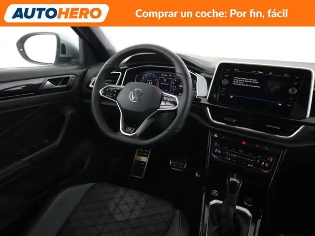 Volkswagen T-Roc view 14