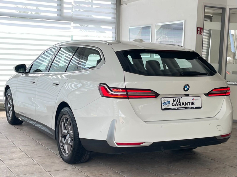 BMW 520 d Neues Modell KAM Sportsitze DA Unfallfrei — photo 4