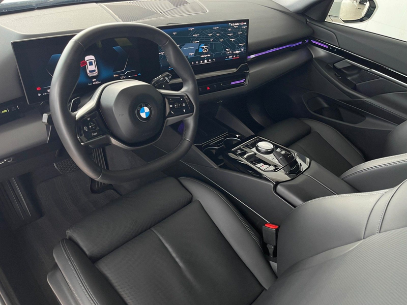 BMW 520 d Neues Modell KAM Sportsitze DA Unfallfrei — photo 10