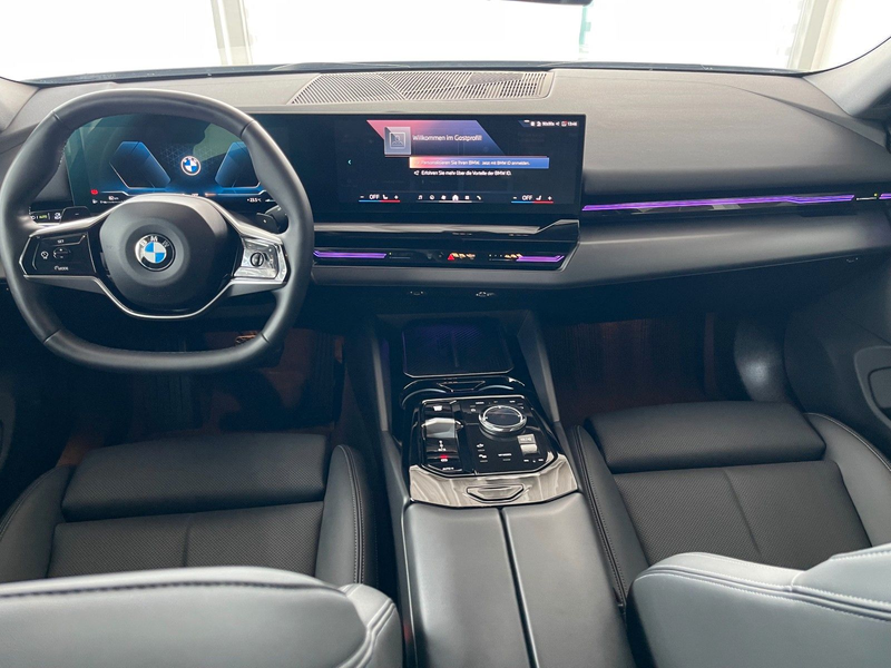 BMW 520 d Neues Modell KAM Sportsitze DA Unfallfrei — photo 13