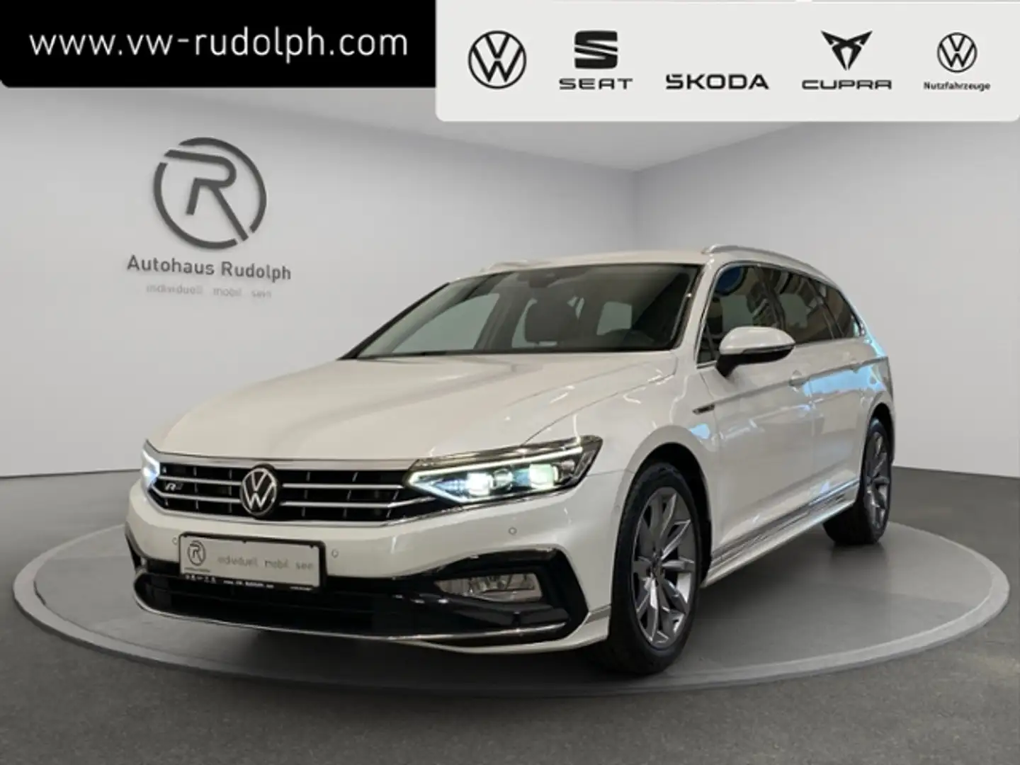 Volkswagen Passat Variant 2.0 TDI DSG Elegance R-Line / Navi Weiß - 1