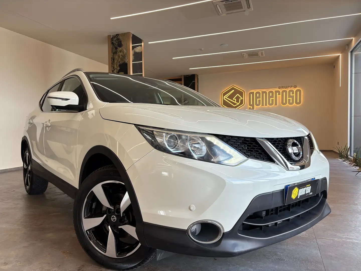 Nissan Qashqai Qashqai II 1.5 dci N-Connecta 110cv Blanco - 1