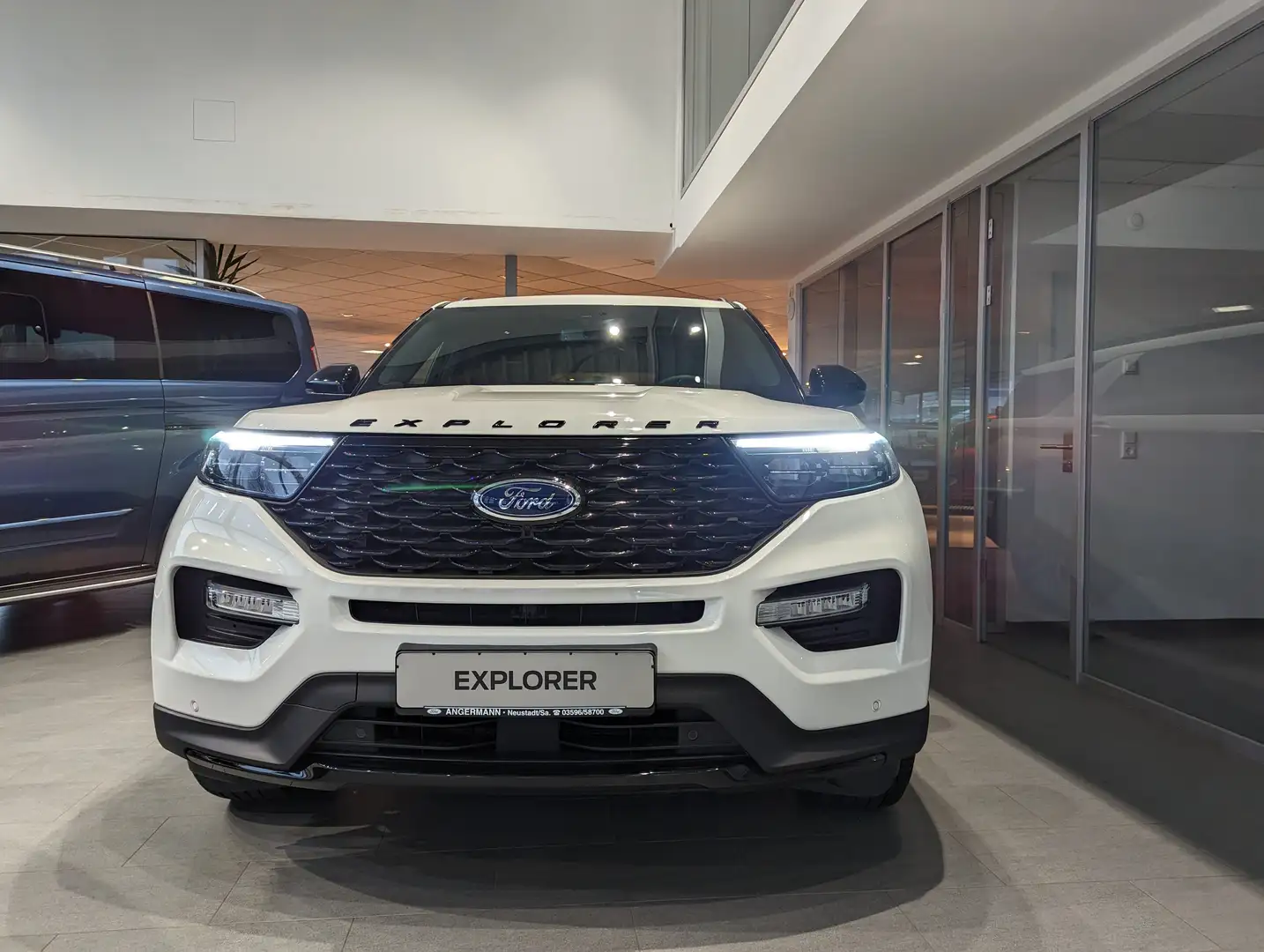 Ford Explorer EcoBoost Plug-in Hybrid ST-LINE Blanc - 2