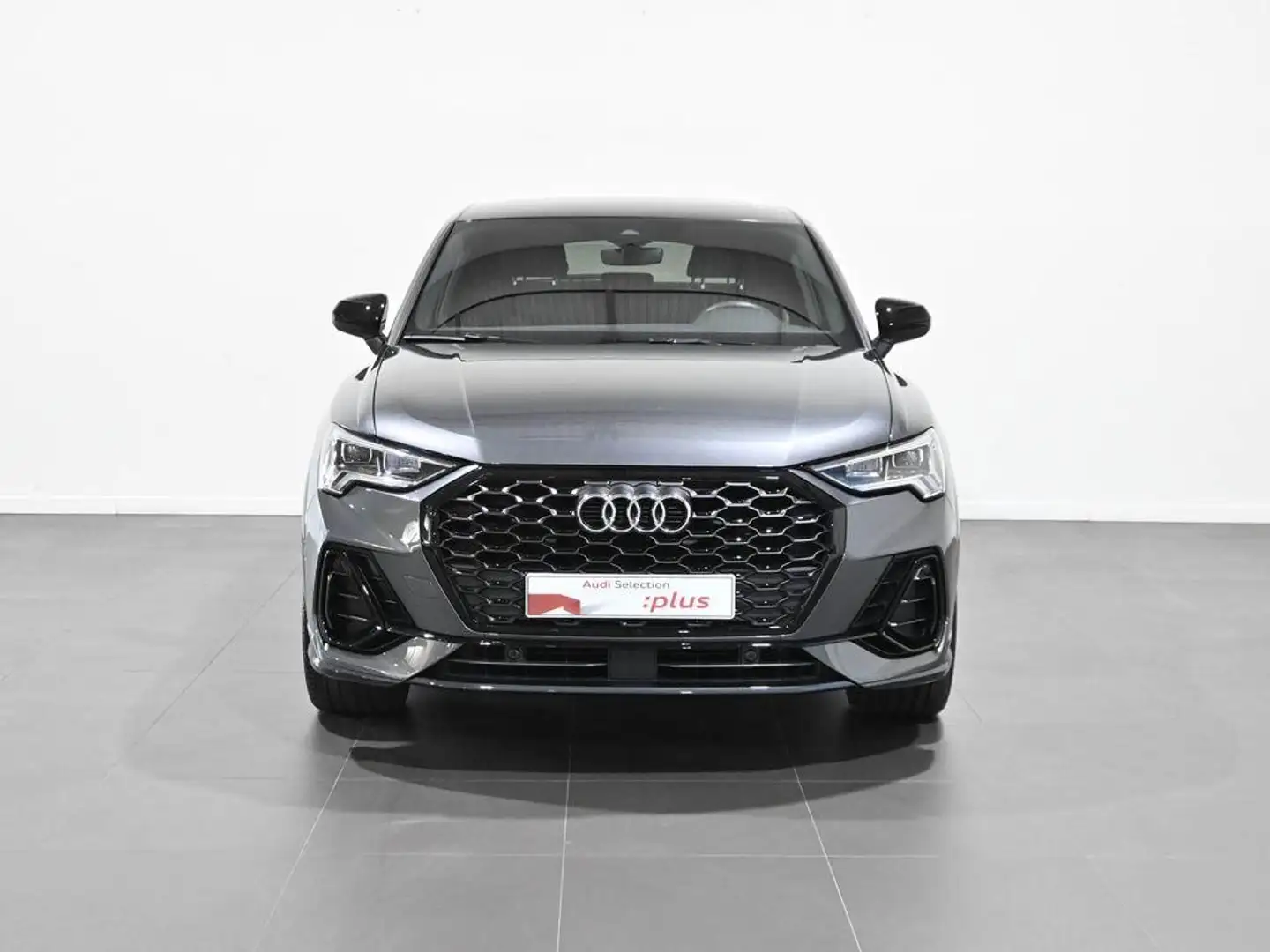 Audi Q3 Sportback 35 TDI Black line S tronic Gris - 2