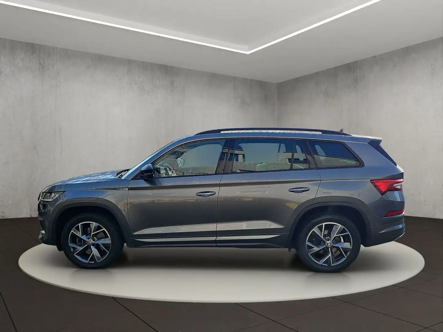 Skoda Kodiaq Sportline 2.0 TDI Grau - 2