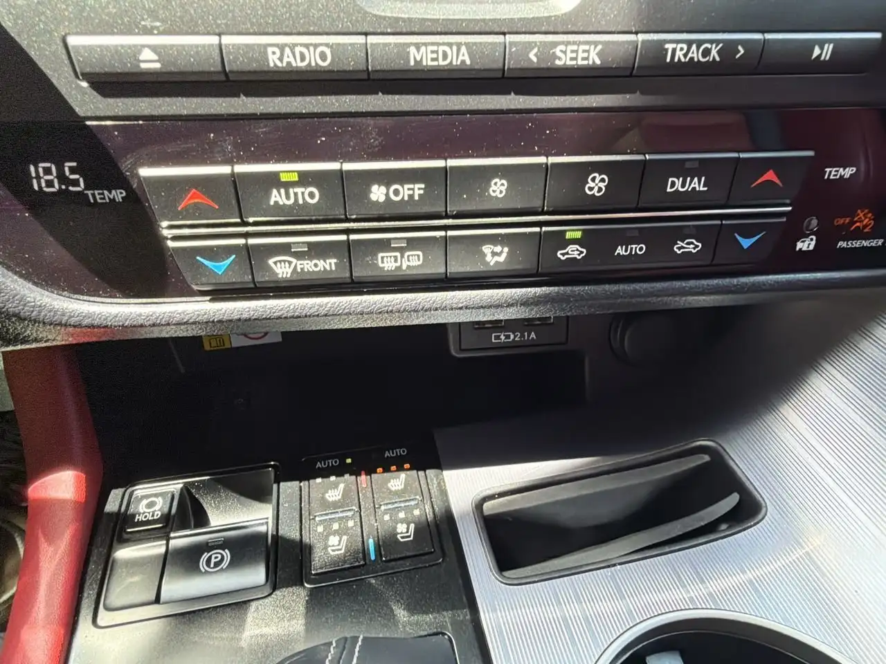Lexus RX fotografie Lexus RX