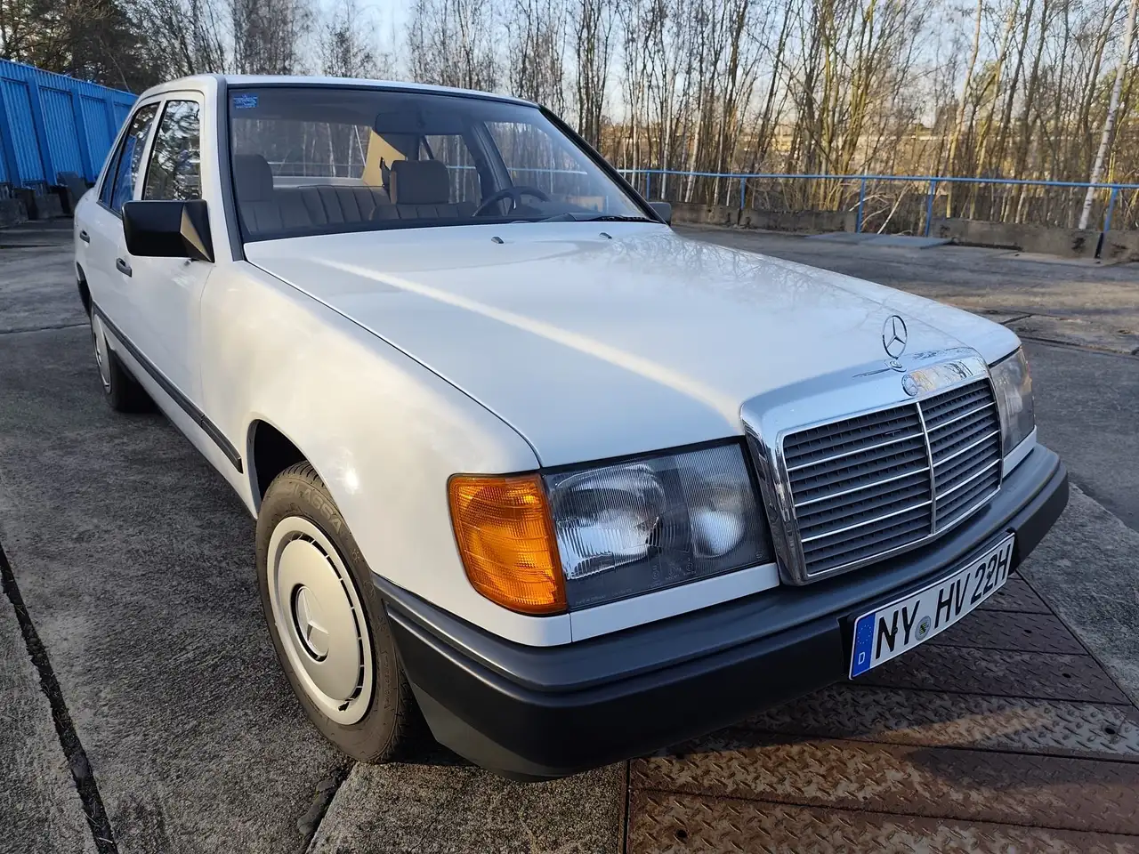 Mercedes-Benz E 200 E-Klasse D Mercedes-Benz W124 200 Diesel "Mopf 0" 69.000km AHK TÜV Neu 2028, foto 4