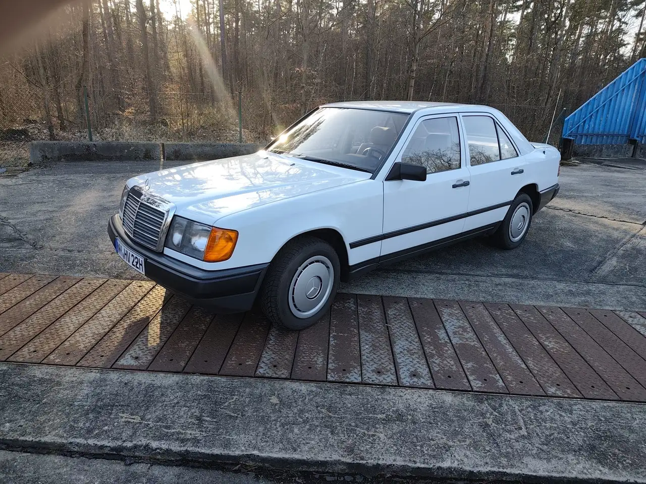 Mercedes-Benz E 200 E-Klasse D Mercedes-Benz W124 200 Diesel "Mopf 0" 69.000km AHK TÜV Neu 2028, foto 3