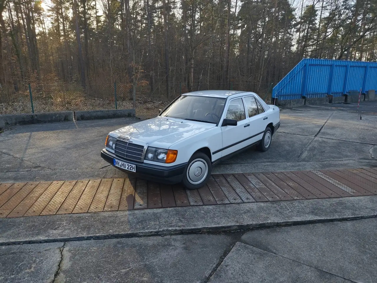 Mercedes-Benz E 200 E-Klasse D Mercedes-Benz W124 200 Diesel "Mopf 0" 69.000km AHK TÜV Neu 2028, foto 9