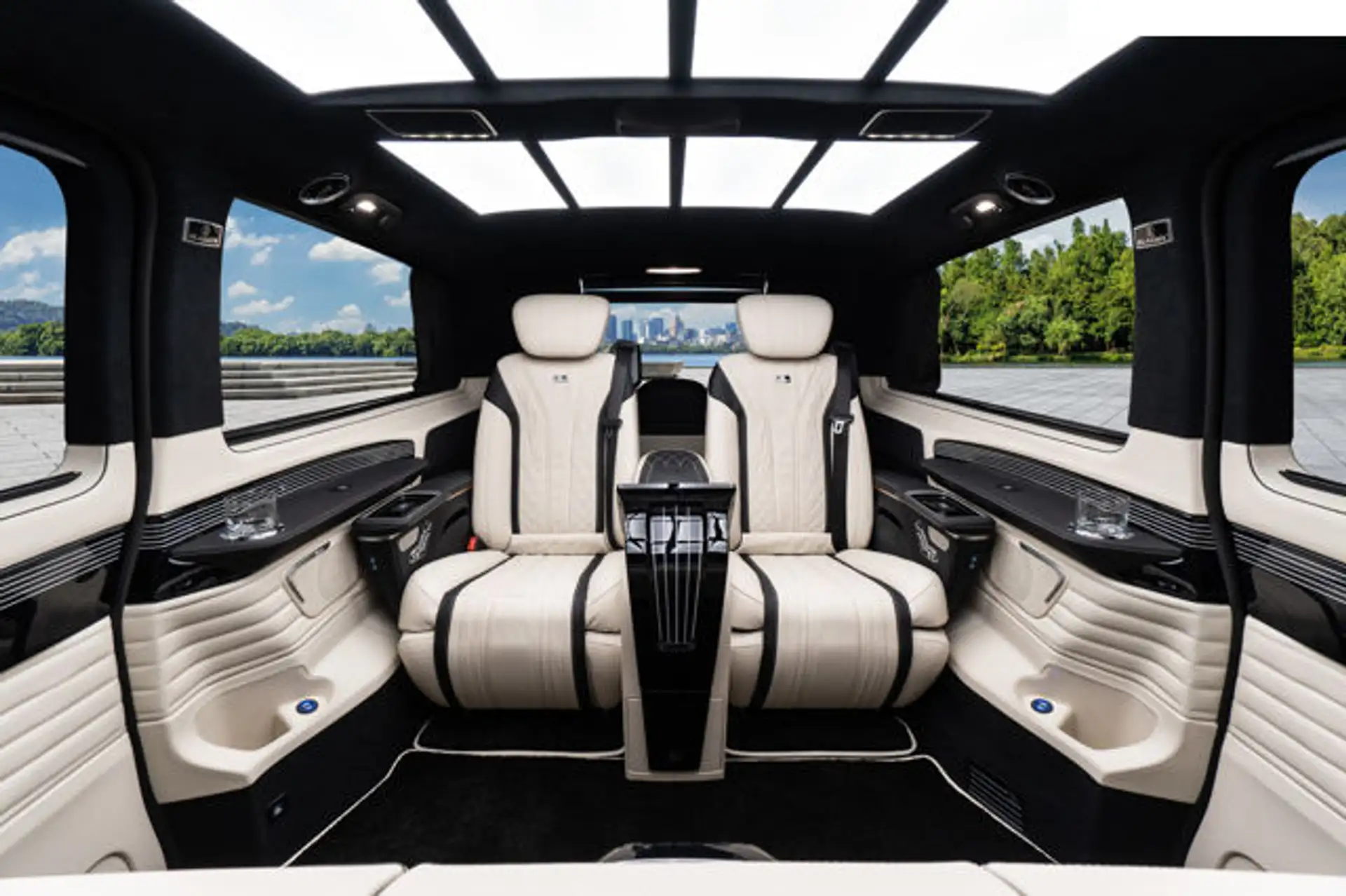 벤츠 V-Class V 220 2026 화이트 사진 7