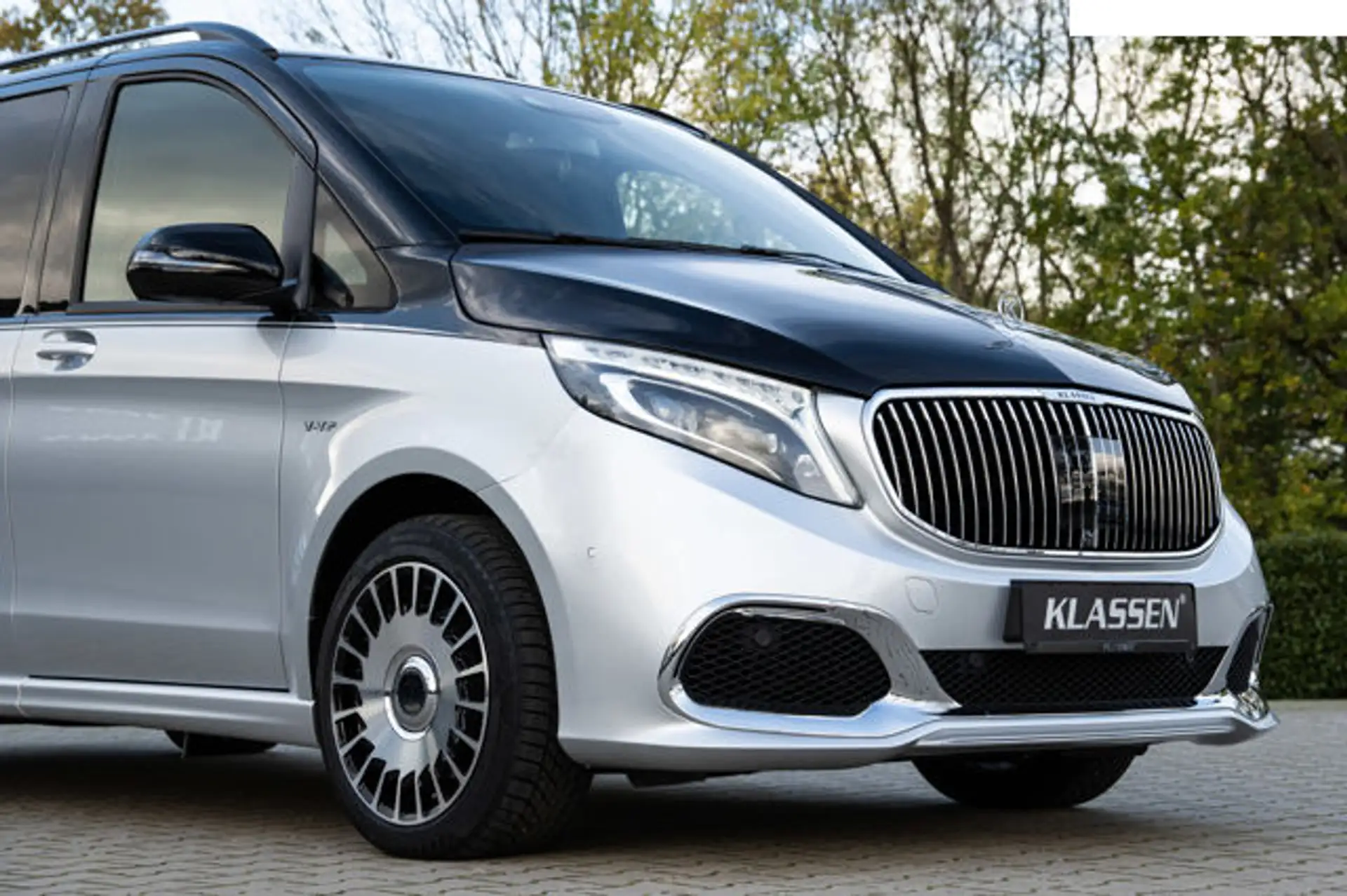 벤츠 V-Class V 220 2026 화이트 사진 4
