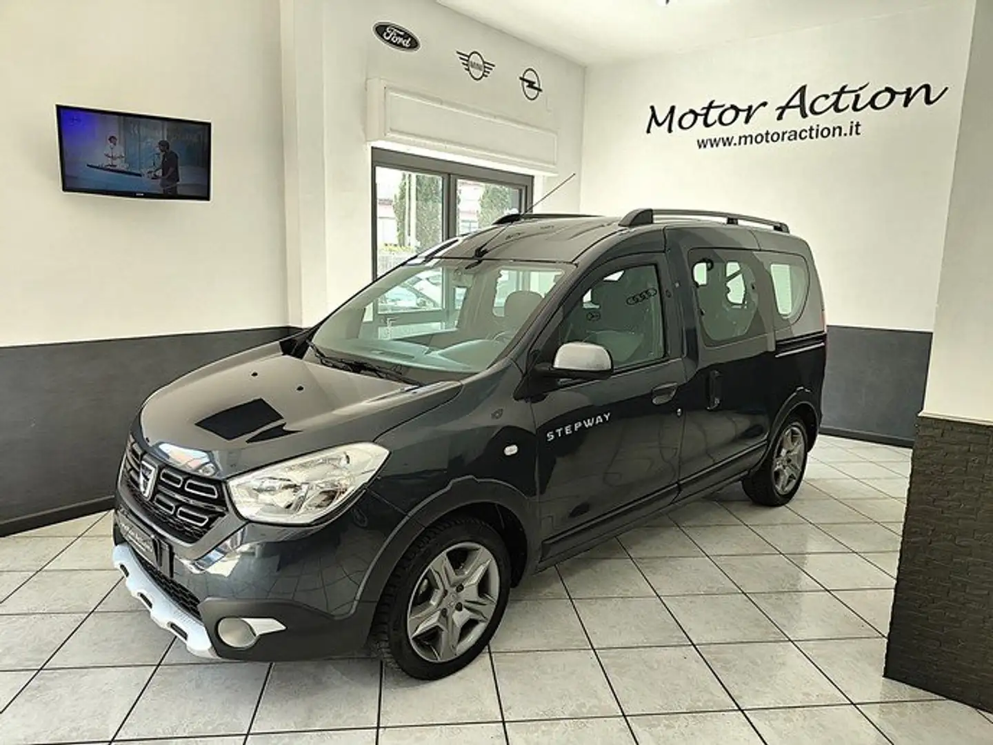 Dacia Dokker Stepway 1.6 Gpl Grigio - 1