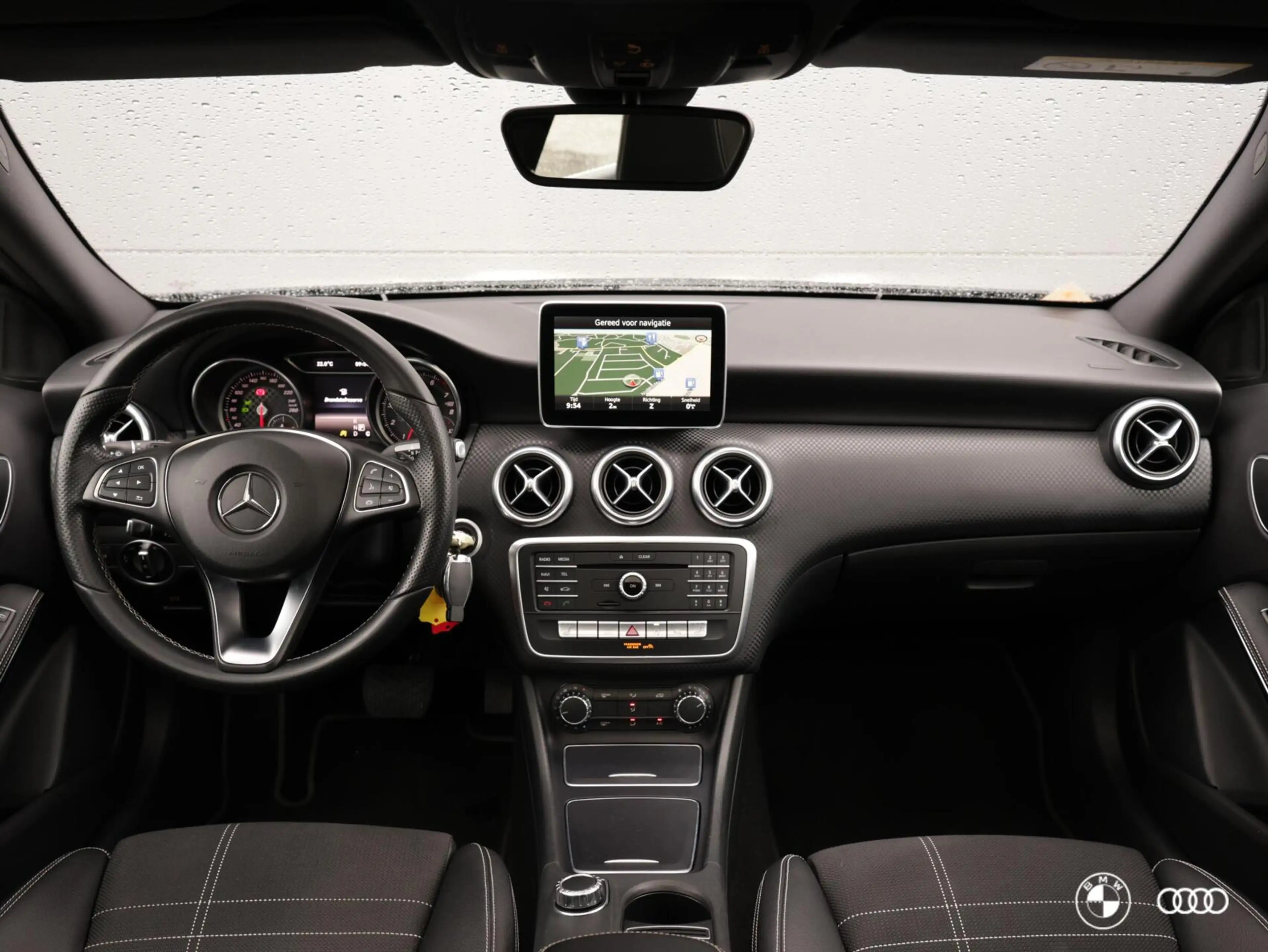 Mercedes-Benz A 180 PRESTIGE / PANODAK / TREKHAAK / STOELVW / 17" — photo 12