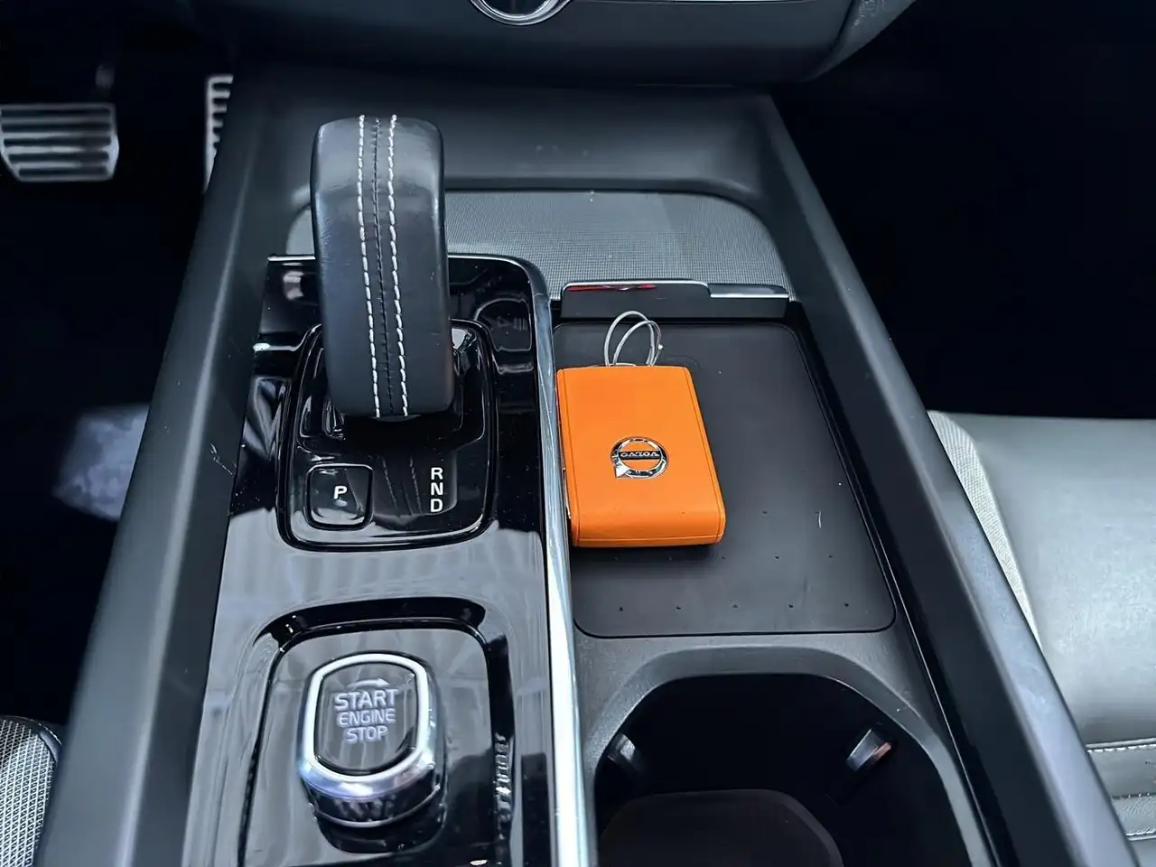 Volvo XC60 снимка Volvo XC60