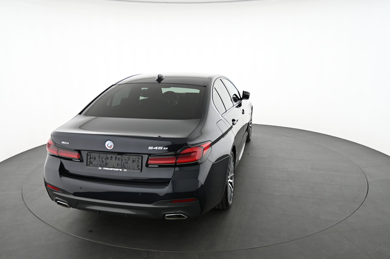 BMW 545 - 545 e xDrive M Sport Aut. — photo 12