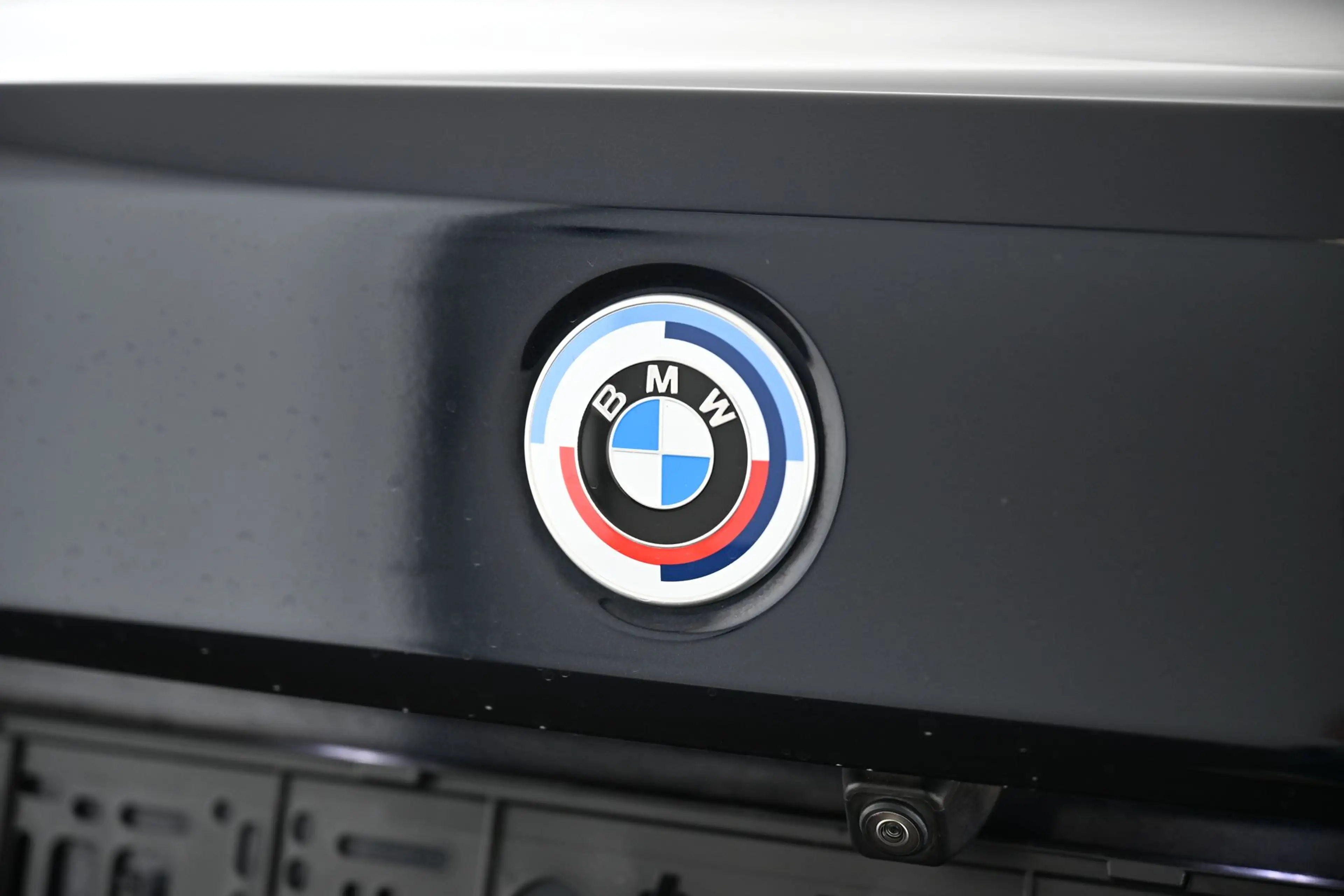 BMW 545 - 545 e xDrive M Sport Aut. — photo 14