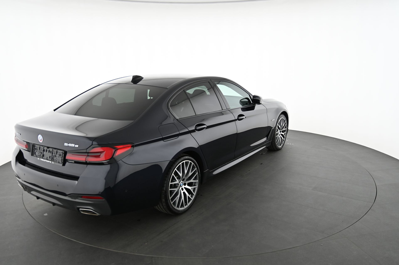 BMW 545 - 545 e xDrive M Sport Aut. — photo 2