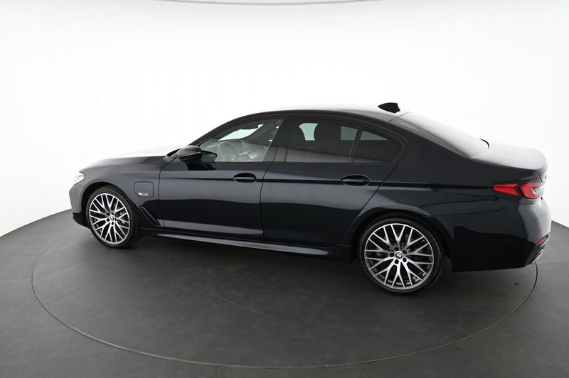 BMW 545 - 545 e xDrive M Sport Aut. — photo 7