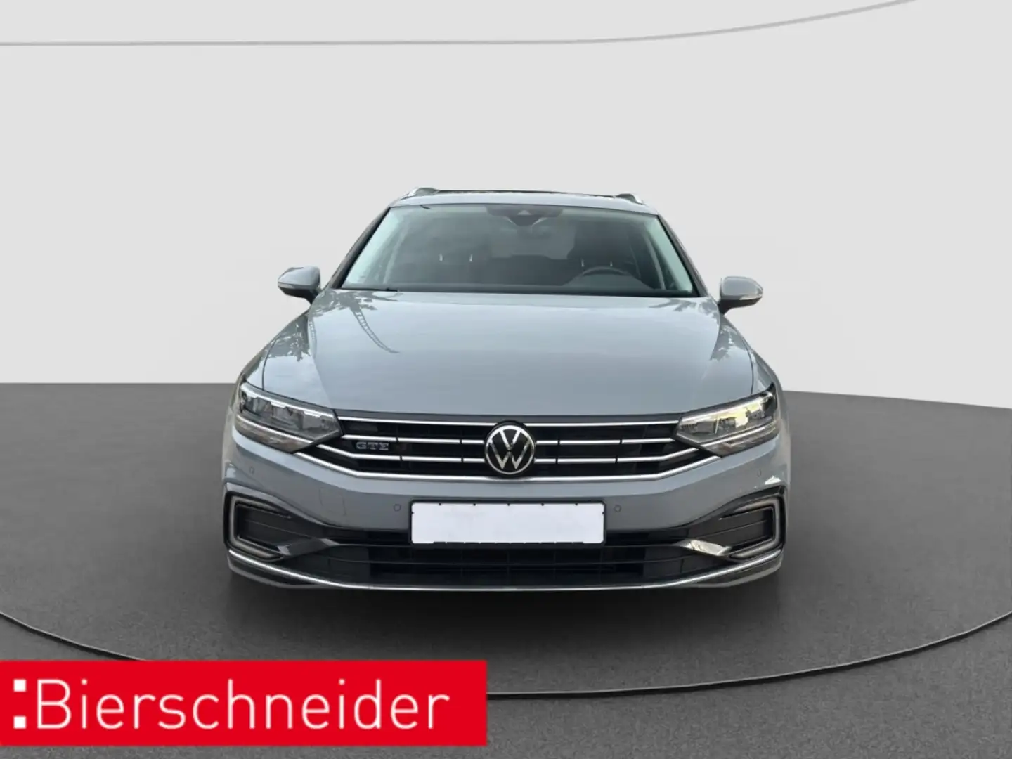 Volkswagen Passat Variant 1.4 eHybrid DSG GTE PANO AHK REAR ACC LED Grau - 2