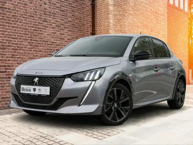 Peugeot 208 view 2
